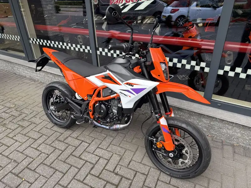 KTM 390 SMC R - foto 2