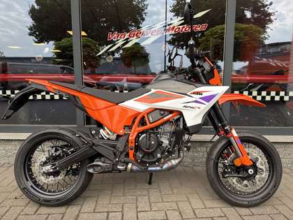 KTM 390 SMC R