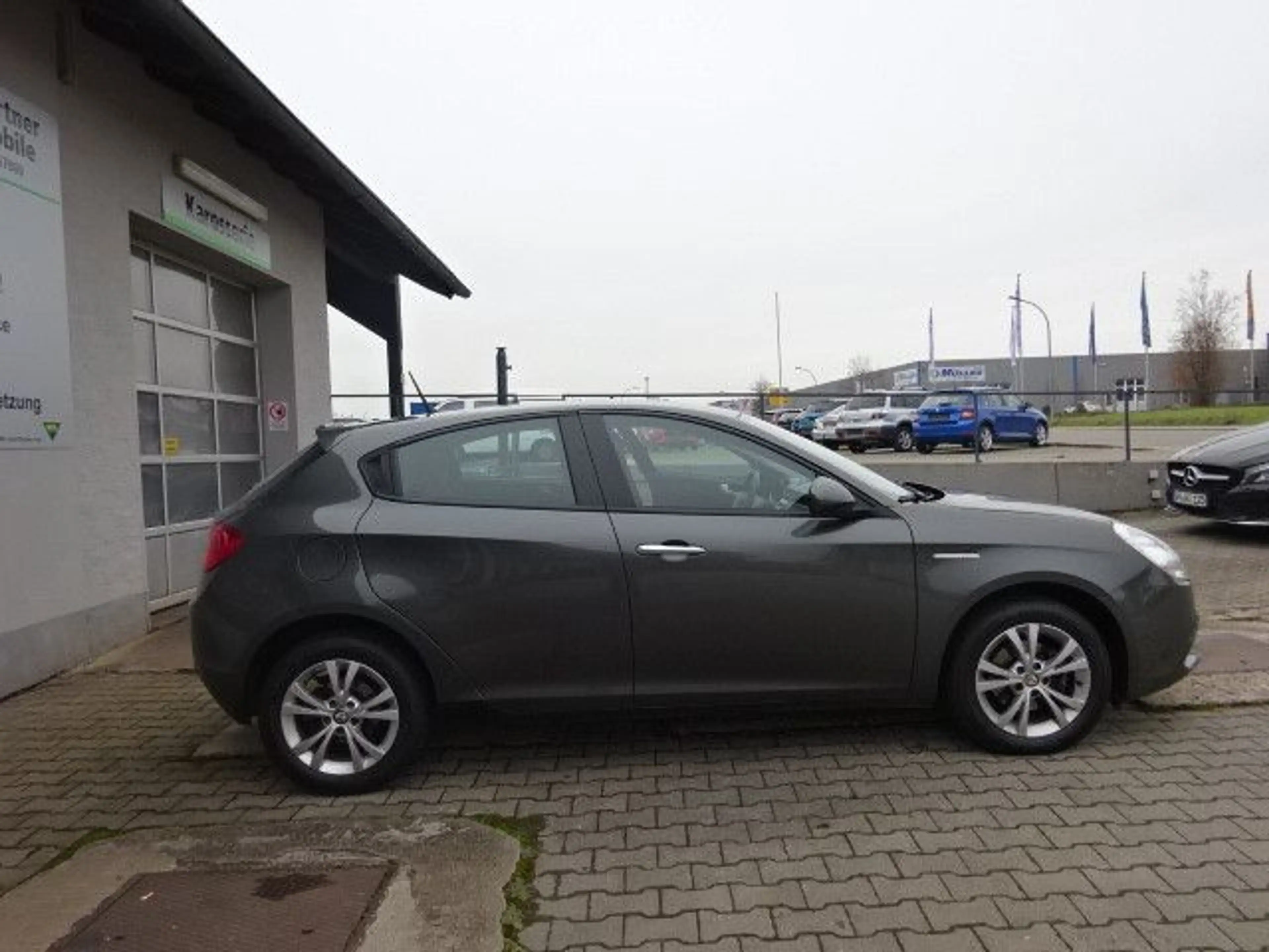 Alfa Romeo Giulietta 1.4 Turbo--1.Hand--Zahnriemen neu — photo 4