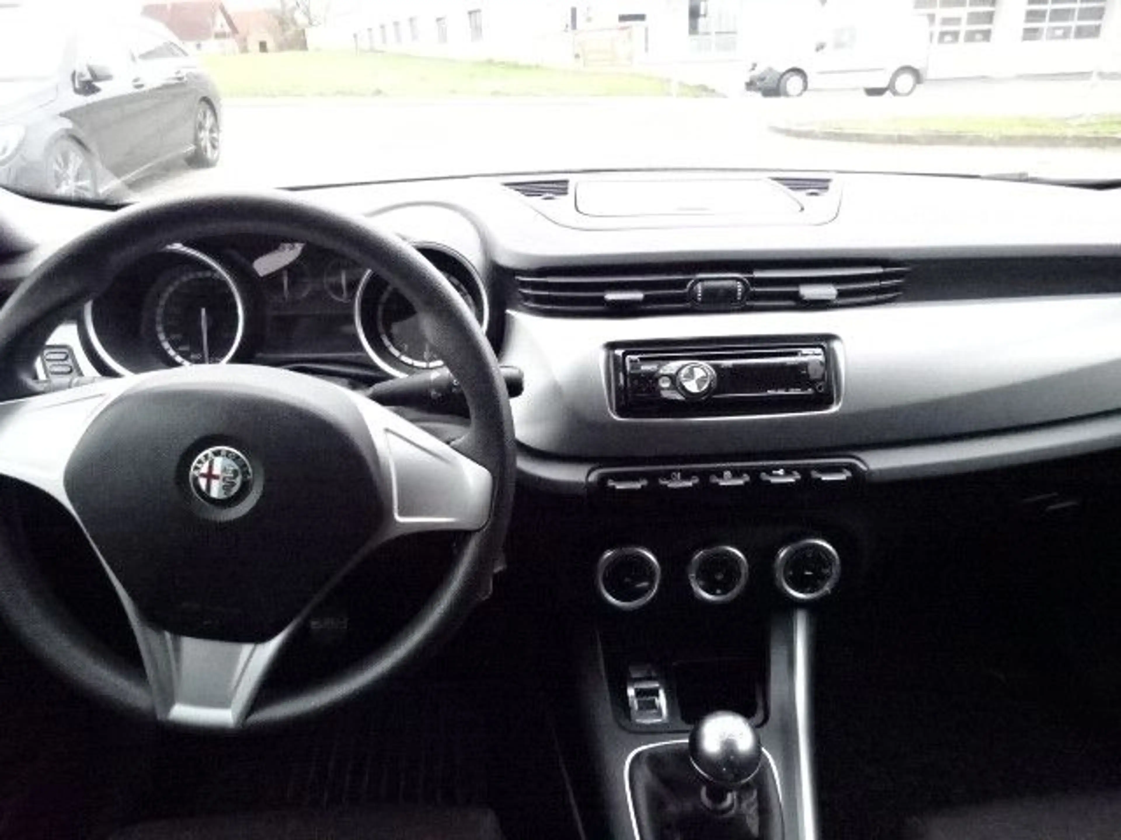 Alfa Romeo Giulietta 1.4 Turbo--1.Hand--Zahnriemen neu — photo 9
