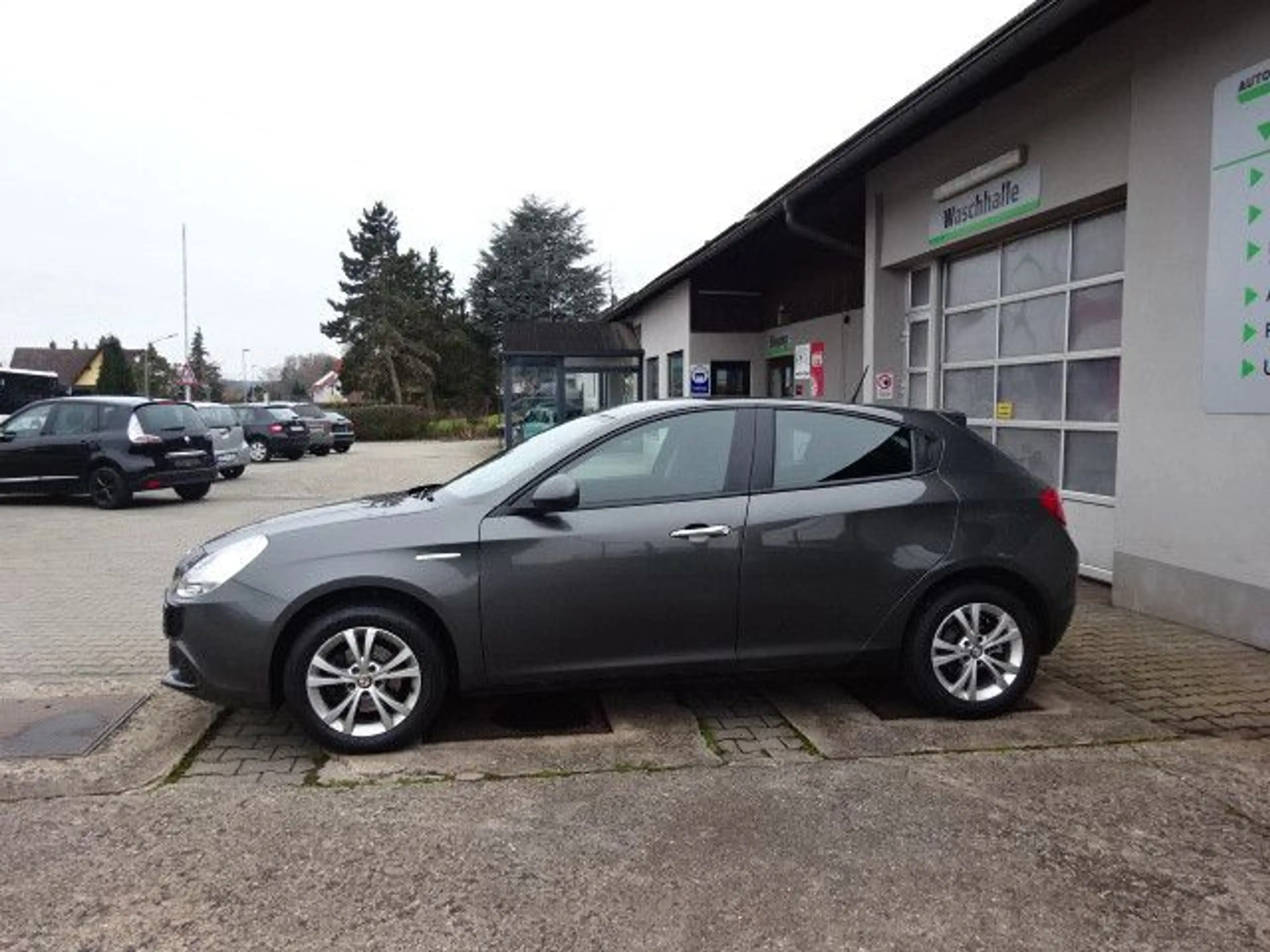 Alfa Romeo Giulietta 1.4 Turbo--1.Hand--Zahnriemen neu — photo 5