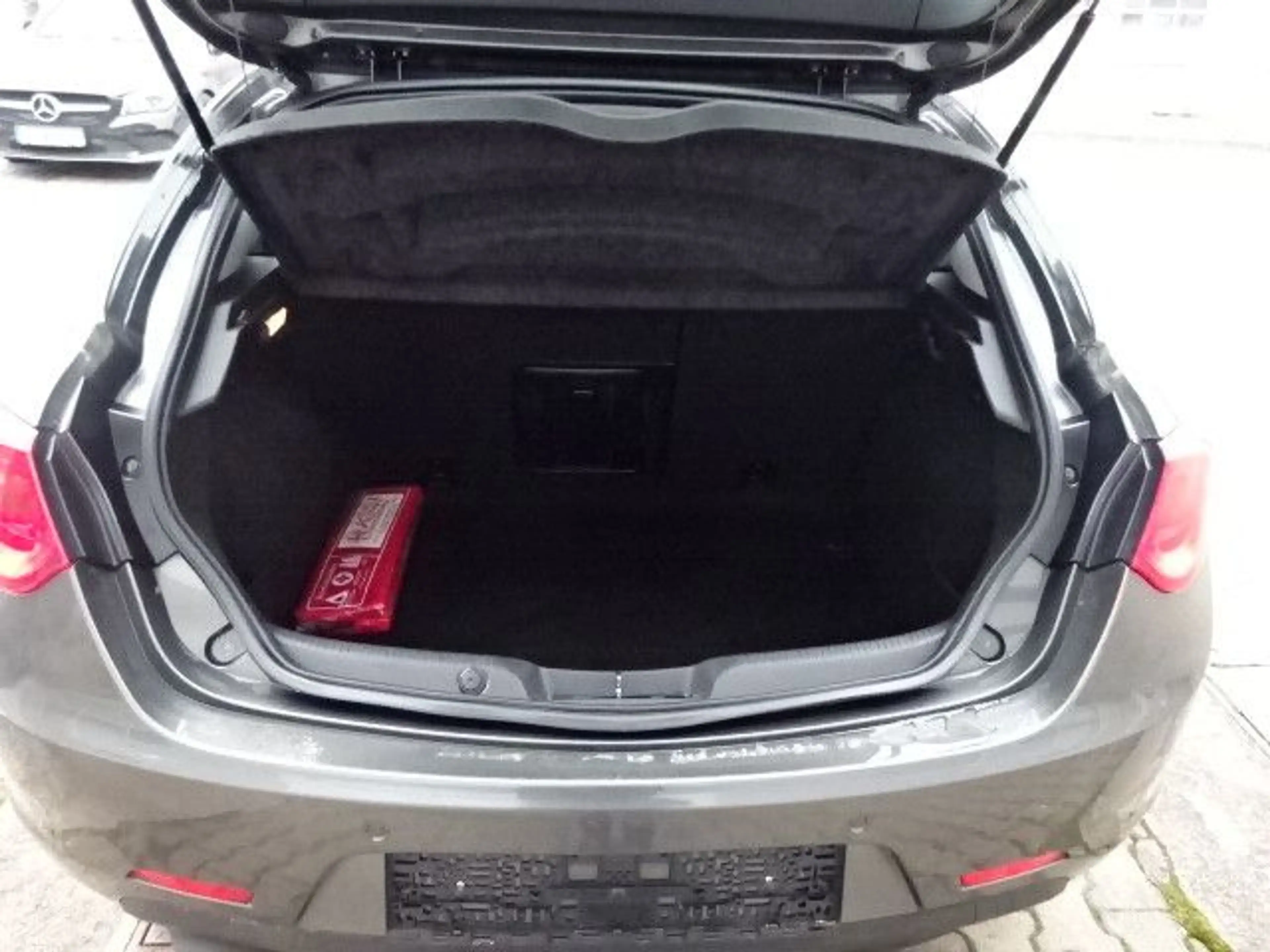 Alfa Romeo Giulietta 1.4 Turbo--1.Hand--Zahnriemen neu — photo 13