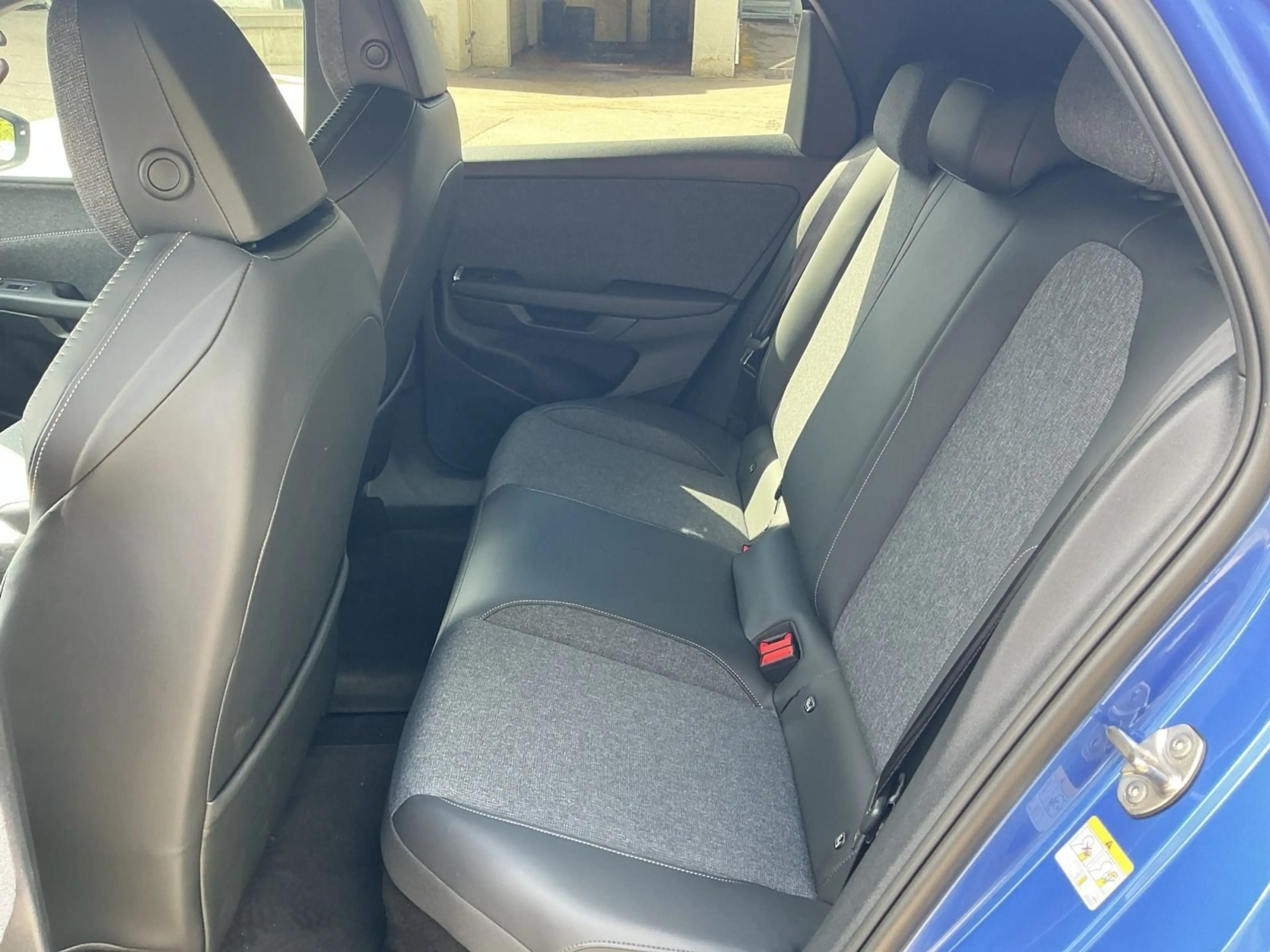 Volkswagen ID. Polo Style 52kWh LED Navi Pano AHK — photo 14
