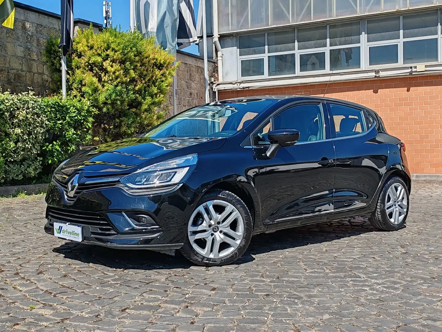 Renault Clio Clio 0.9 tce energy Life 90cv Zwart - 1