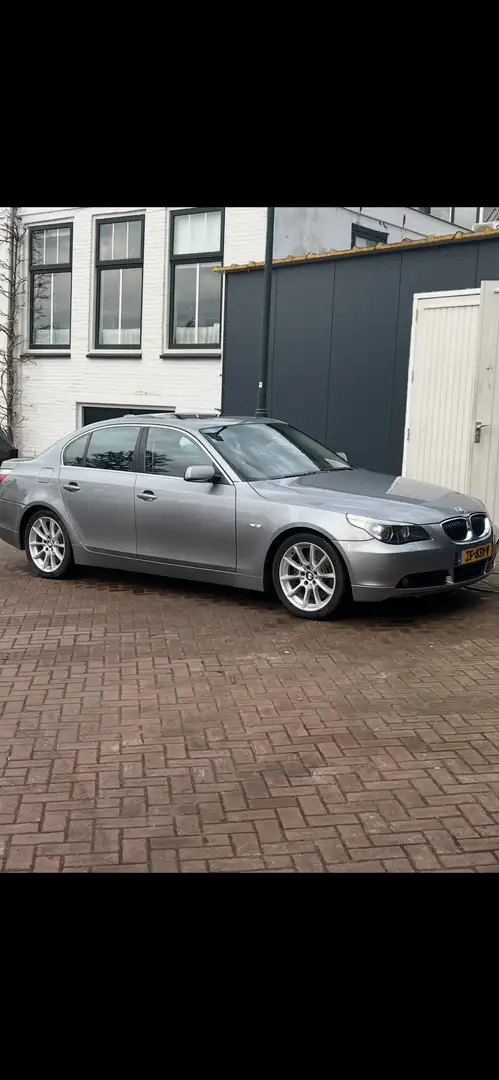 BMW 545 545i Executive Šedá - 1