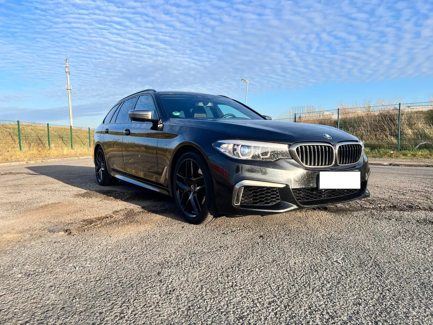 BMW M550 M550d xDrive Touring Aut. Schwarz - 1