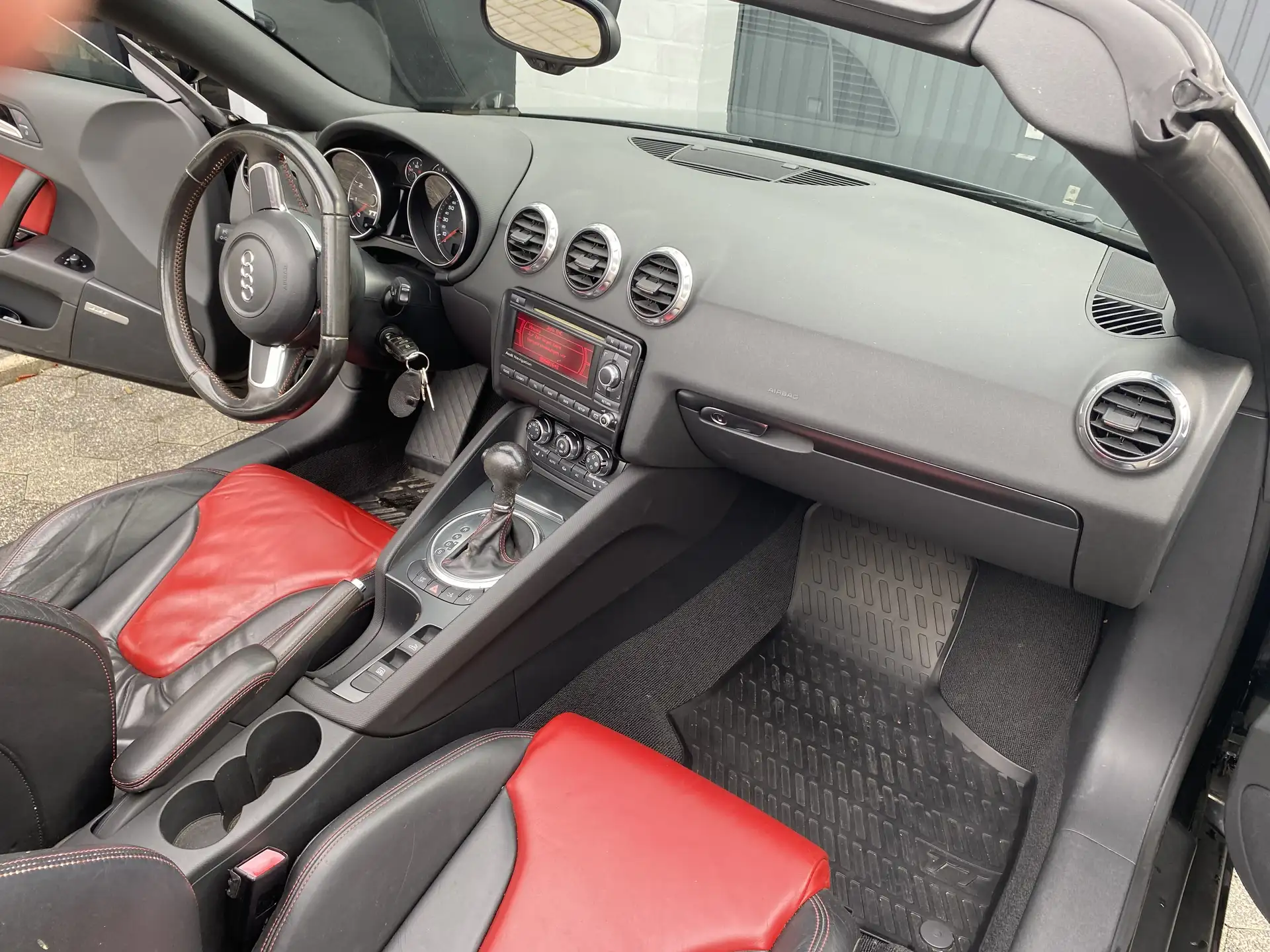 아우디 TT 2.0 TFSI 2008 실버 사진 4