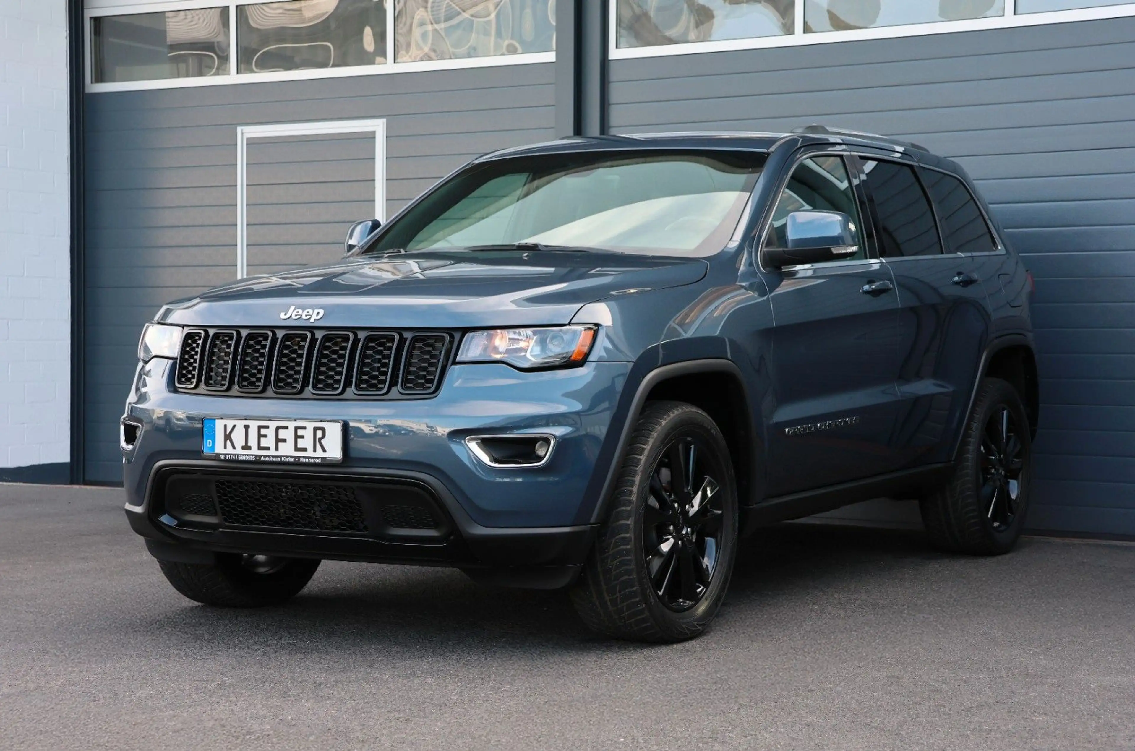 Jeep Grand Cherokee 3.6/4x4/H&K/SHZ/LHZ/TTW/KAMERA/20 — photo 3