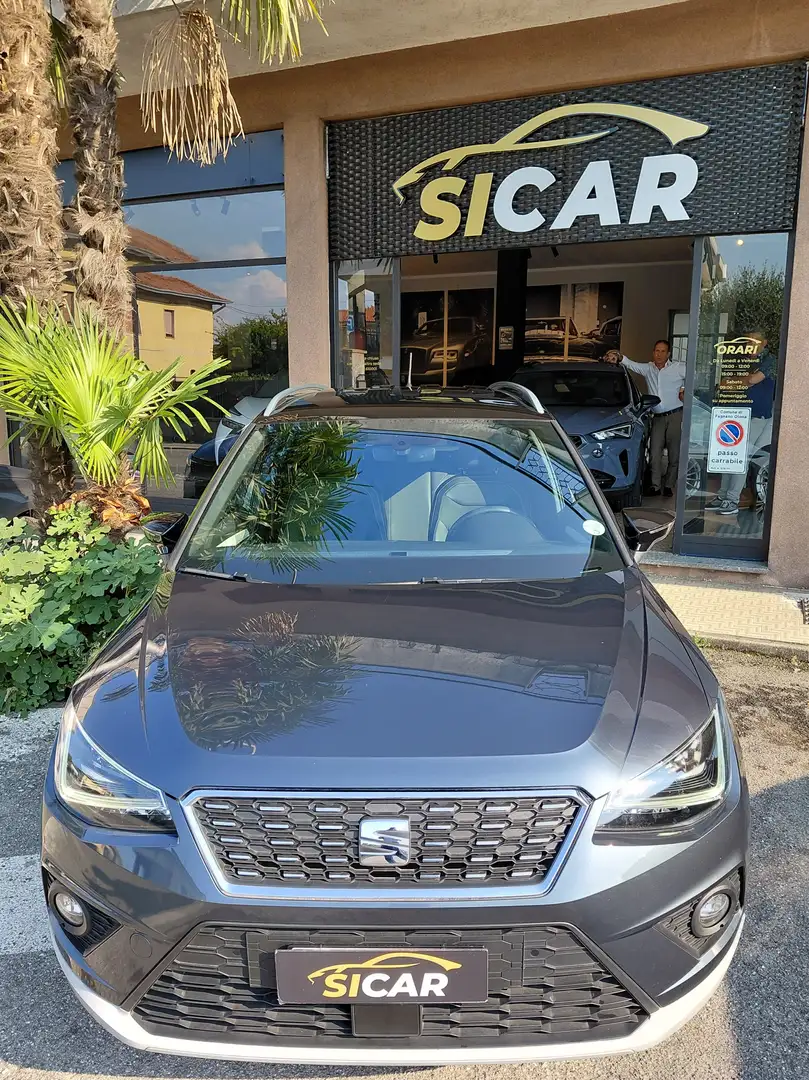 SEAT Arona Arona 1.0 ecotsi Xcellence 95cv my18 Gris - 2