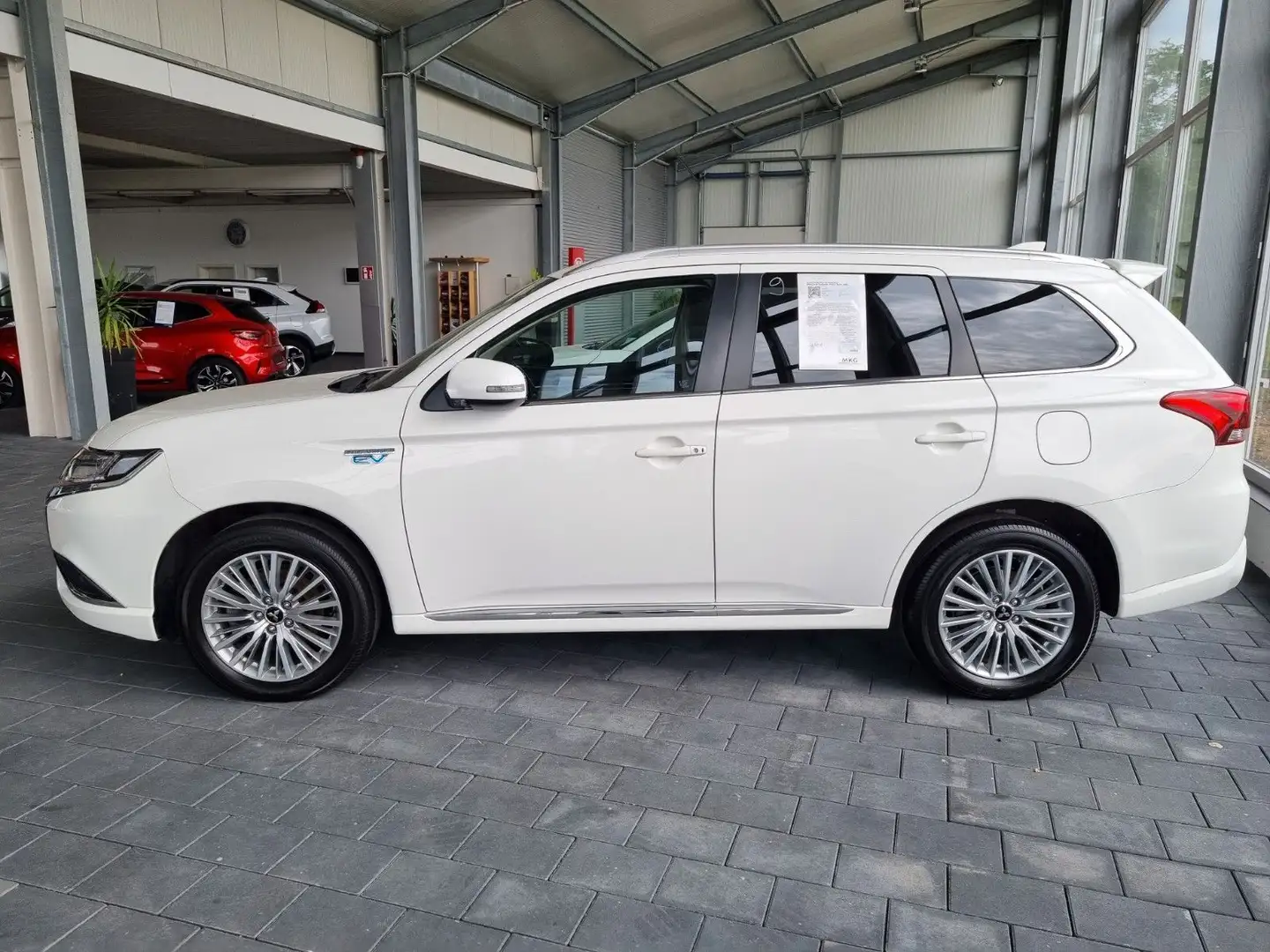 Mitsubishi Outlander Outlander PHEV Spirit 4WD Weiß - 2