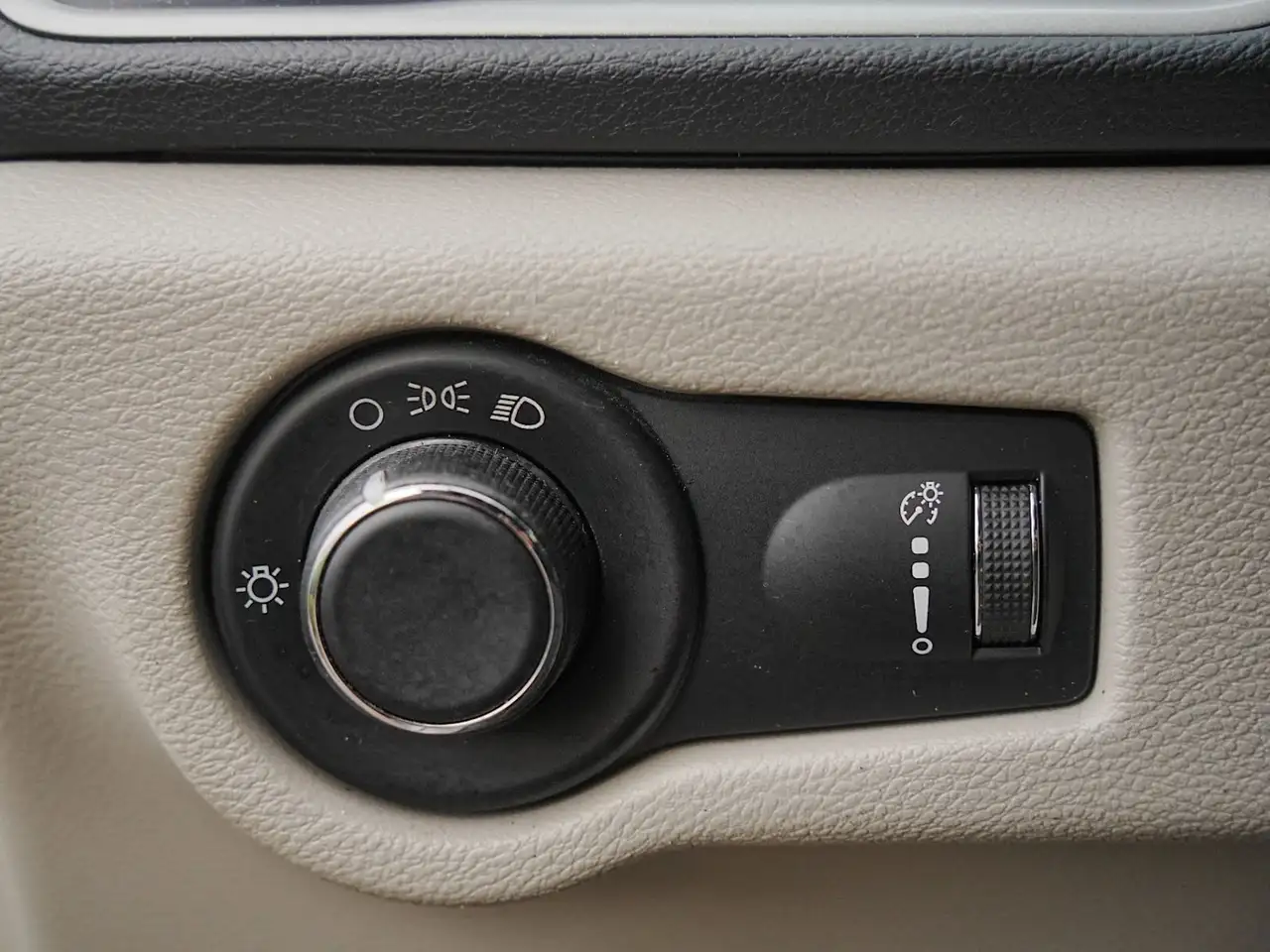 Chrysler Pacifica 2020 — фото 16