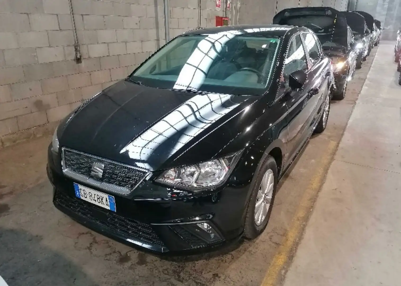 SEAT Ibiza 1.6 tdi Business 95cv Noir - 1