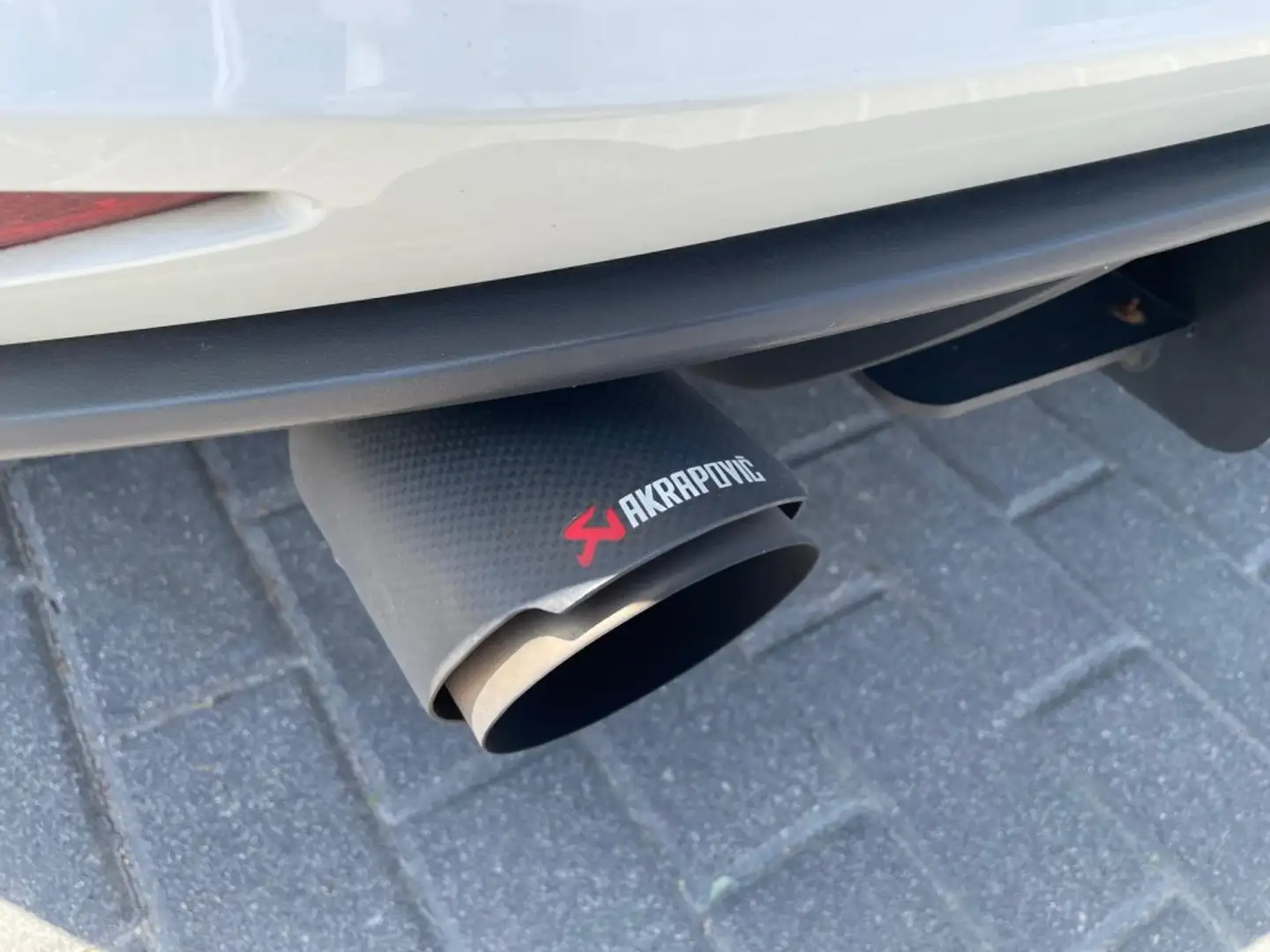 Volkswagen Golf GTI 2.0 TSI Performance DSG 230 Blanc - 2