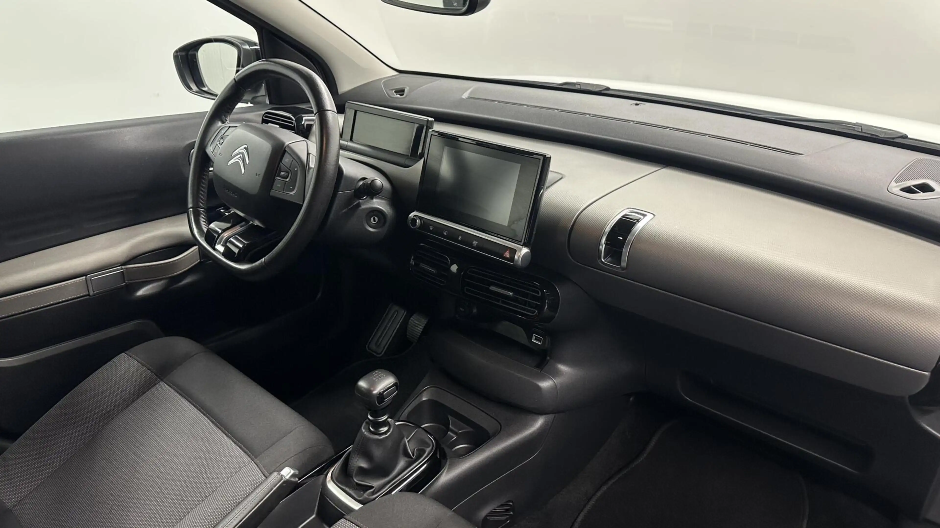 Citroen C4 Cactus 1.2 PureTech Feel CARPLAY CRUISE NAVIGATIE ECC. — photo 15