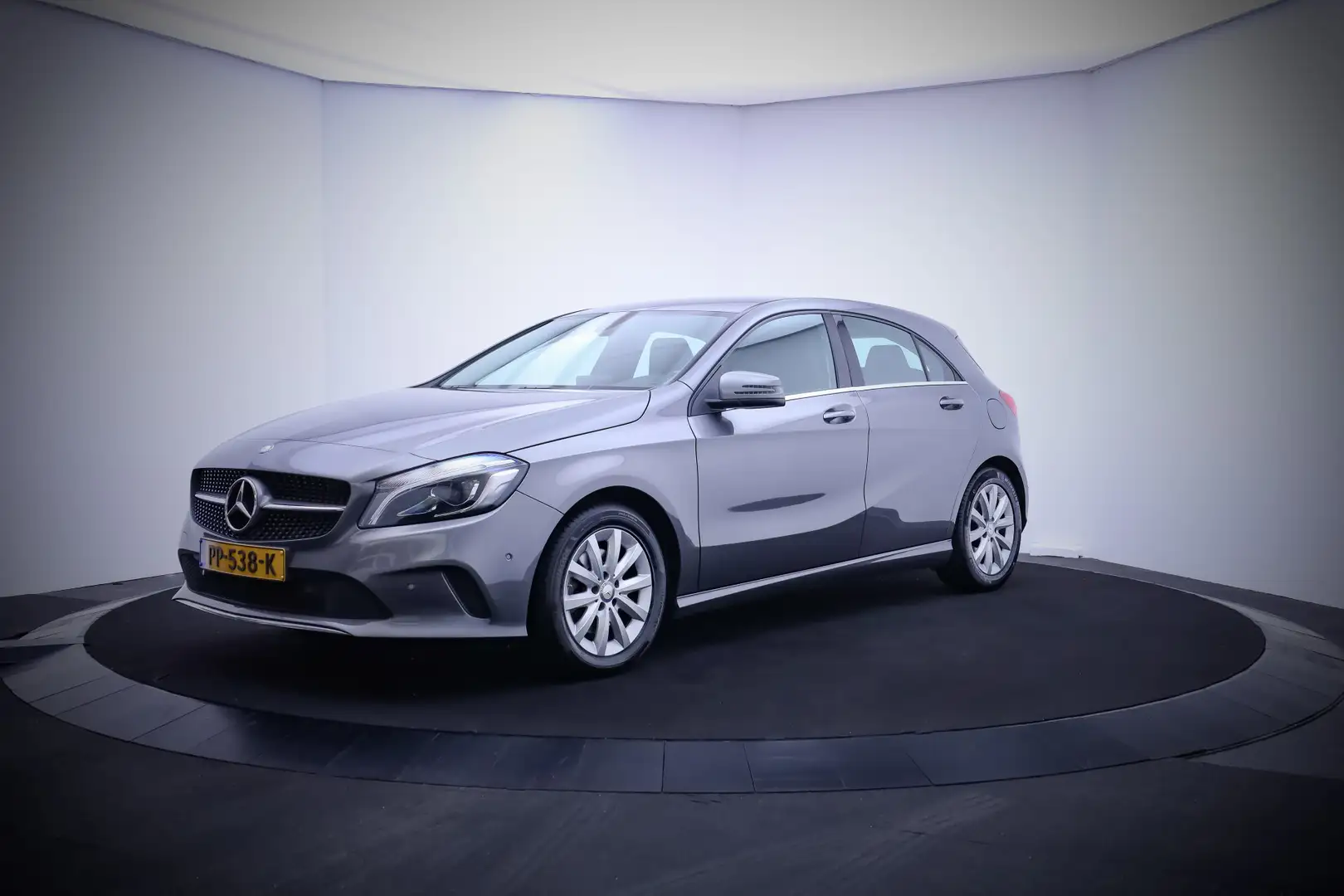 Mercedes-Benz A 160 7G-Tr. Ambition FULL LED/NAVI/CAMERA/CARPLAY/STOEL Grijs - 1