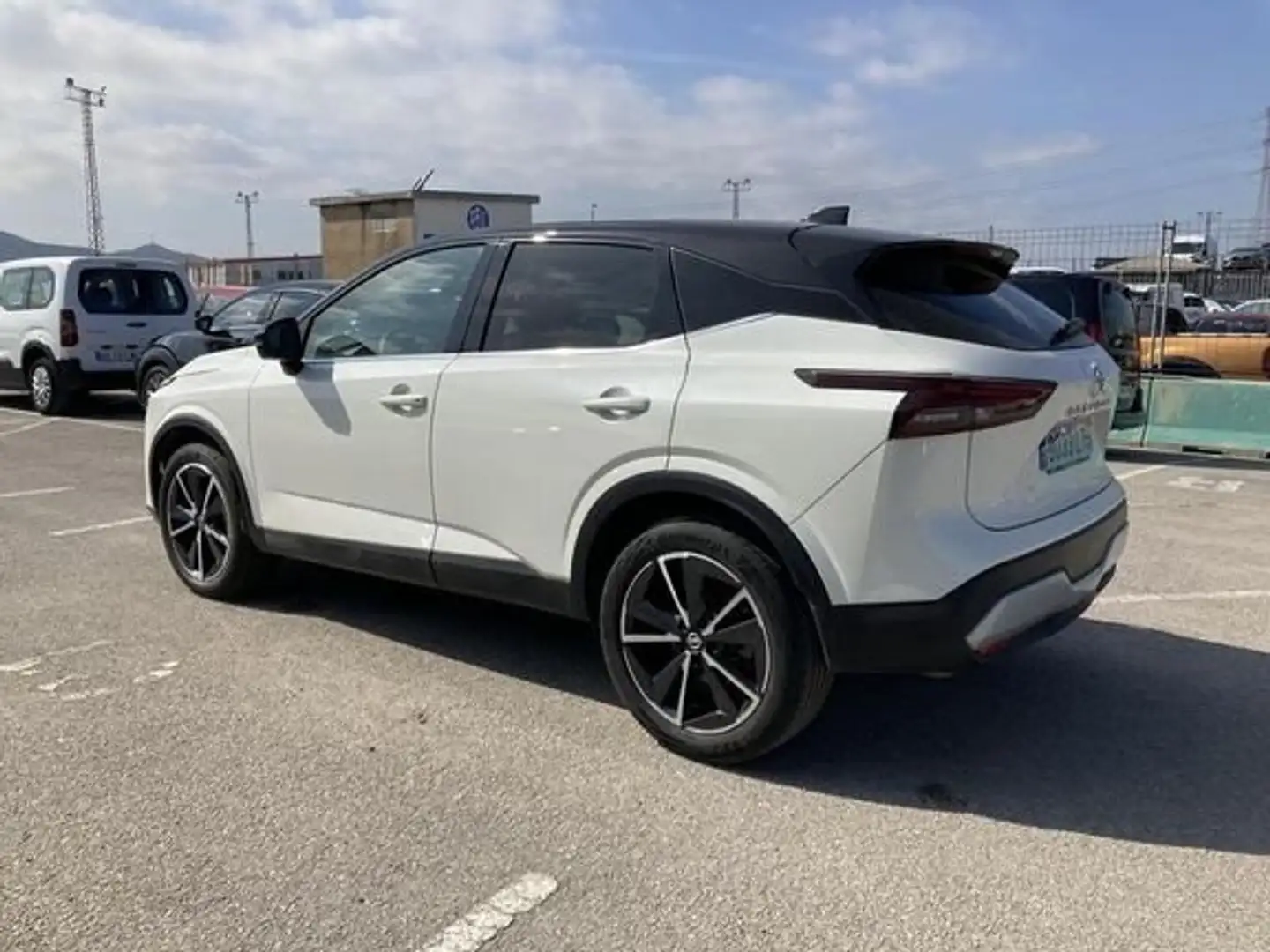 Nissan Qashqai Qashqai 1.3 DIG-T 160 DCT Tekna - 1