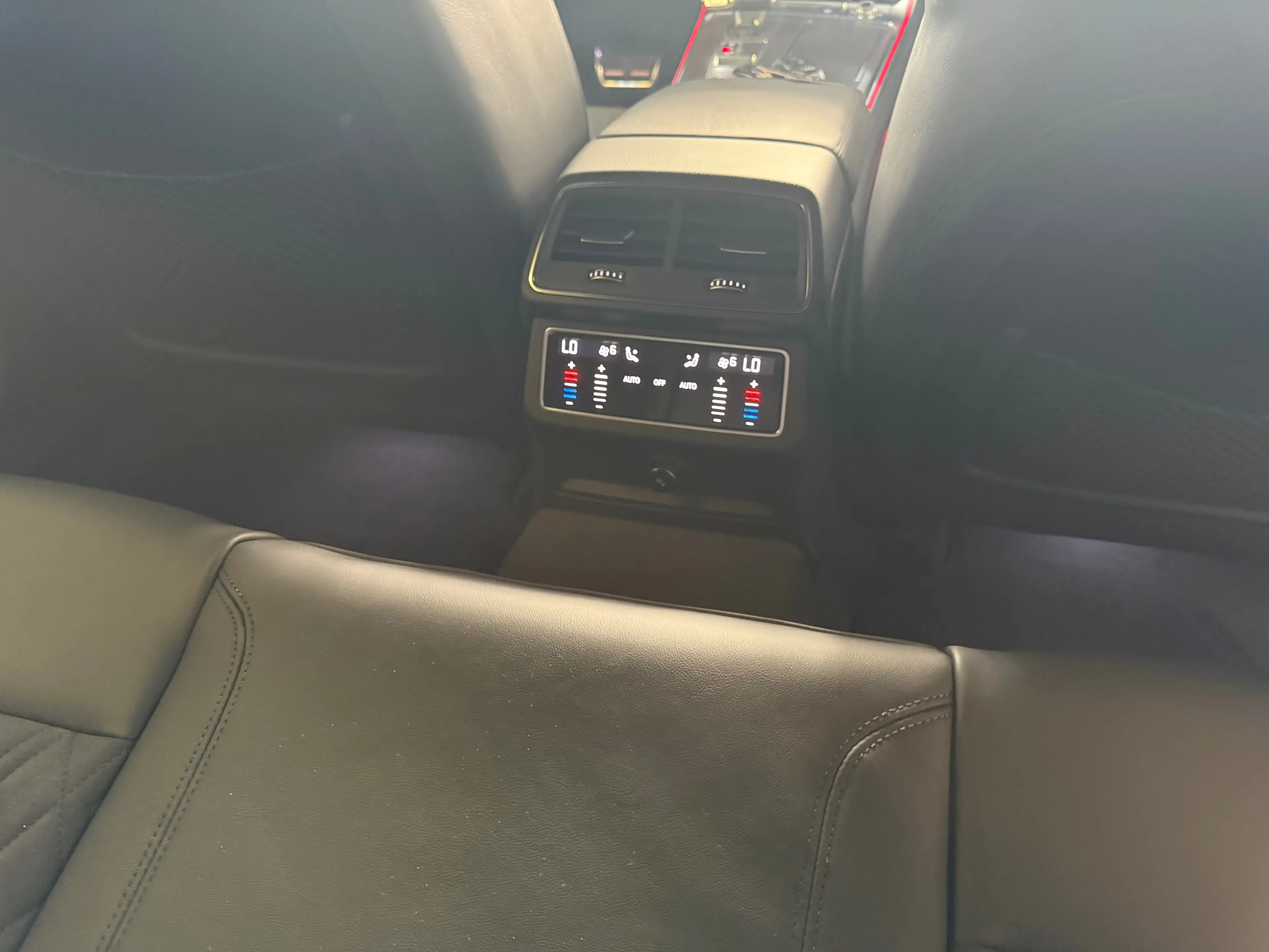 Audi RS6 RS6 Avant 4.0 V8 TFSI Quattro Performance Tiptronic — photo 8