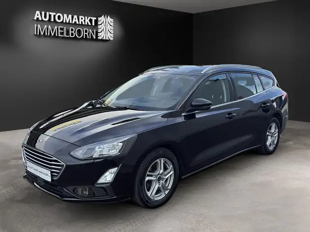 Ford Focus view 4