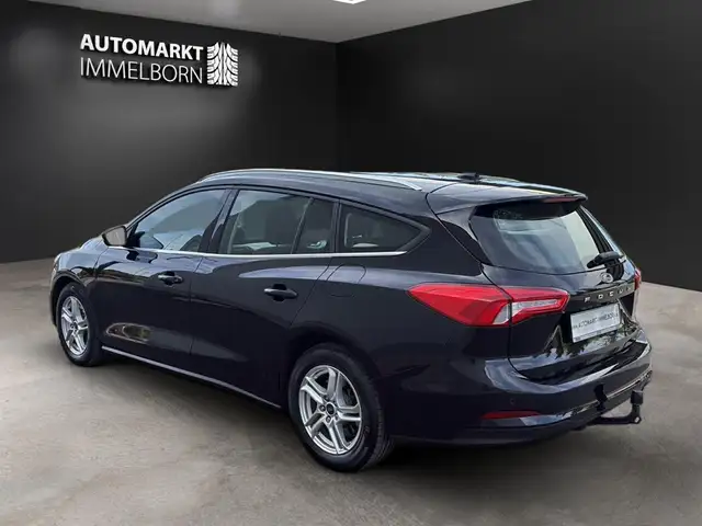 Ford Focus view 6
