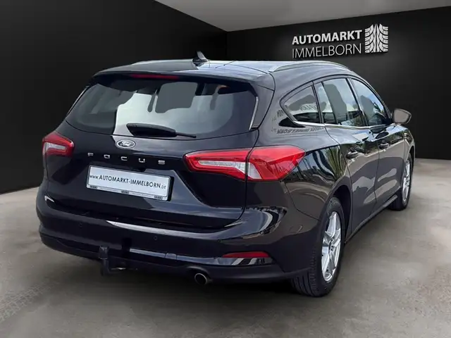 Ford Focus view 7