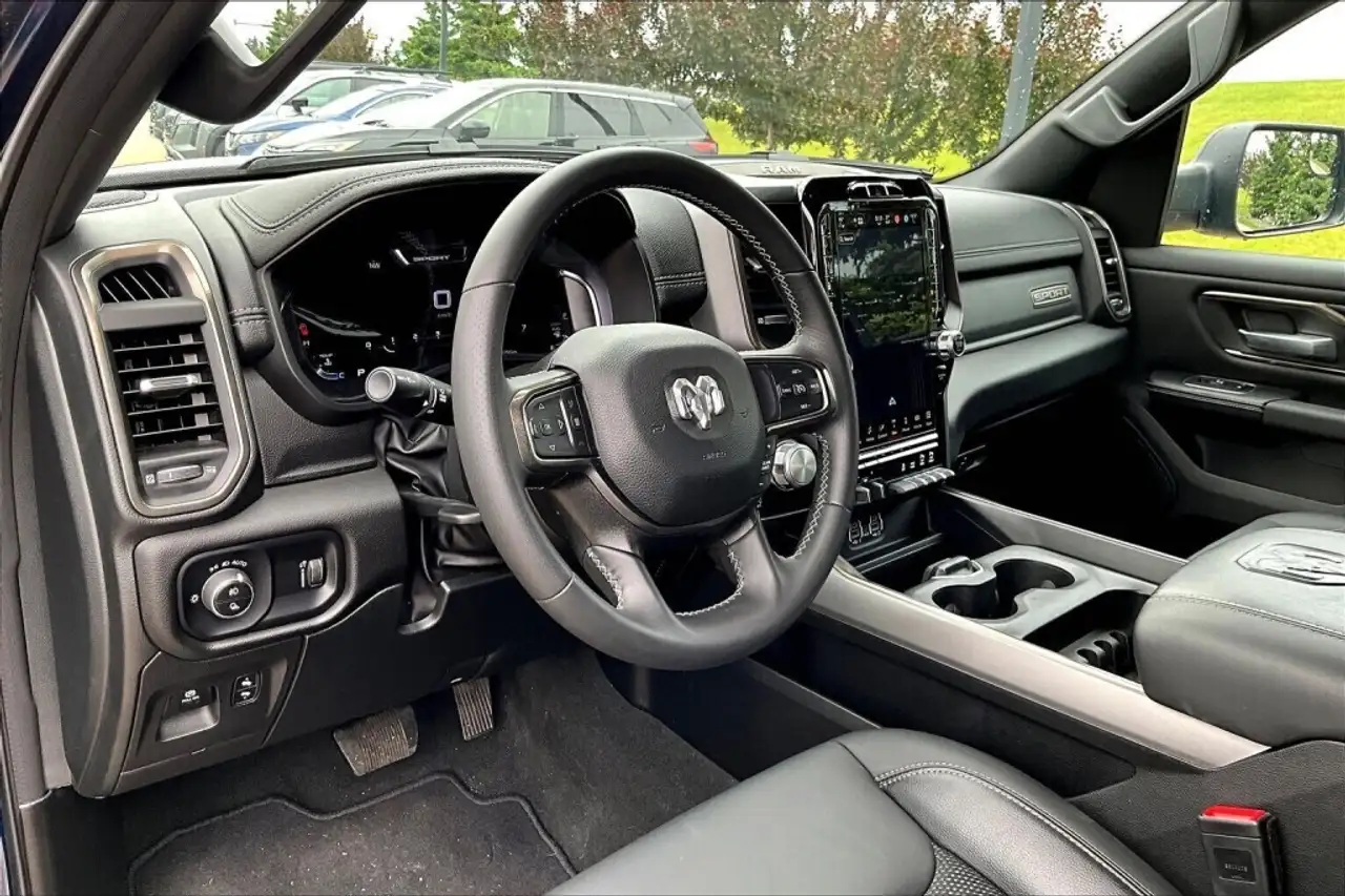 RAM 1500 снимка RAM 1500