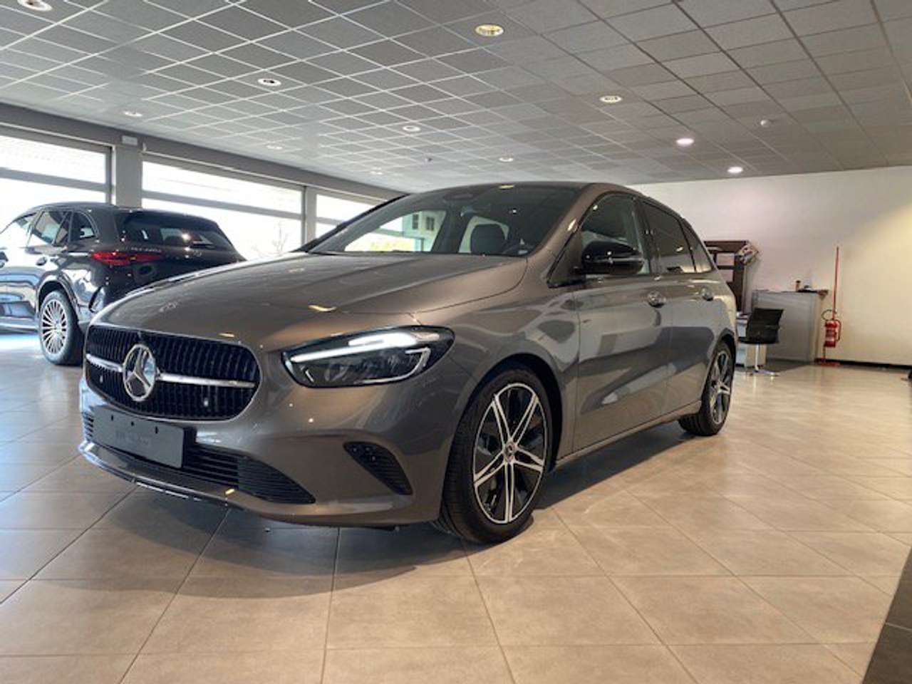 Mercedes-Benz B 180 B 180 d Progressive Advanced Plus auto