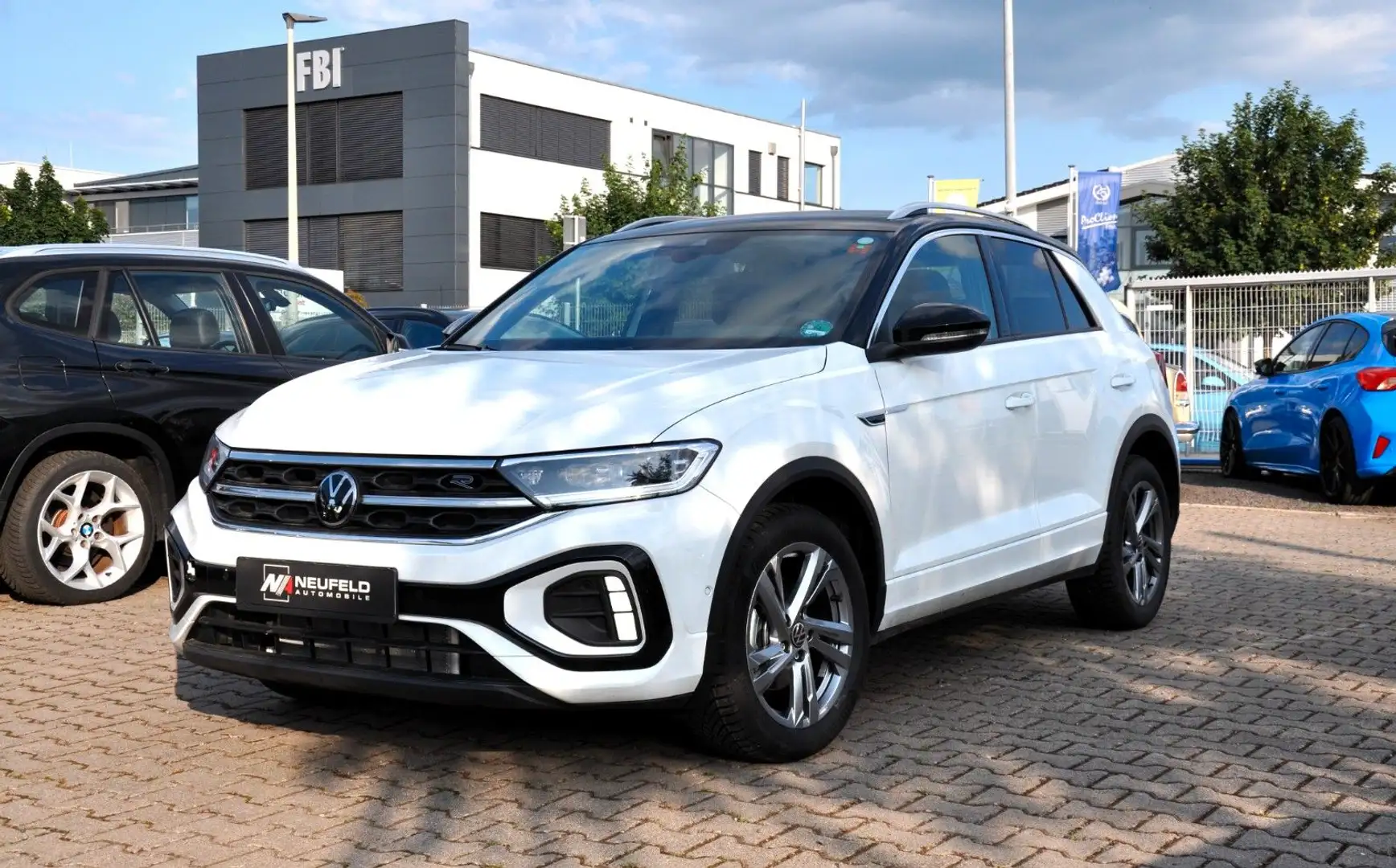 Volkswagen T-Roc R-Line / LED / Kamera / Massagensitz Weiß - 1