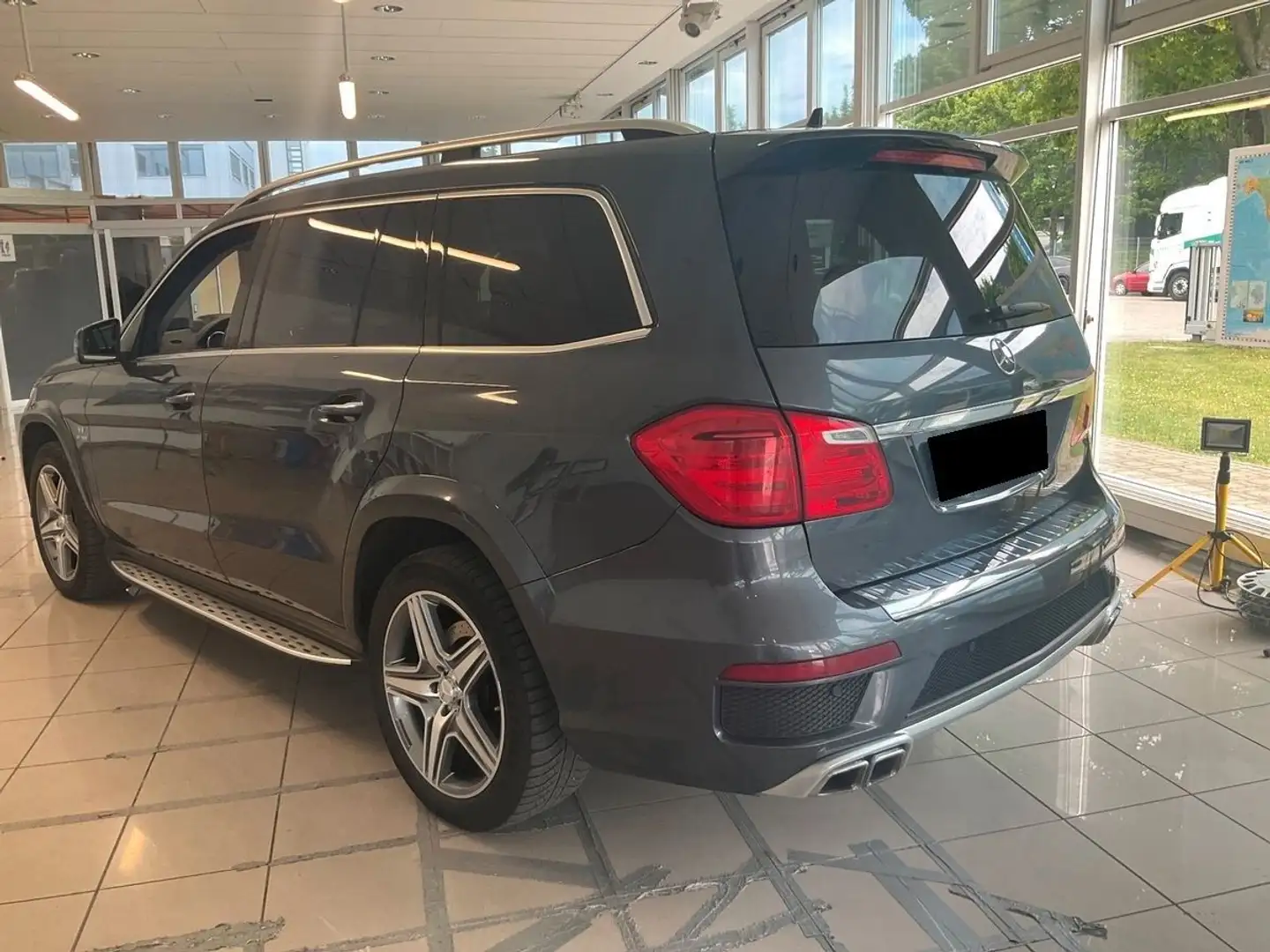 Mercedes-Benz GL 63 AMG Gri - 2
