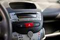 Peugeot 107 1.0 Active AIRCO NETTE AUTO 1STE EIGENAAR LAGE KMS Zwart - thumbnail 14
