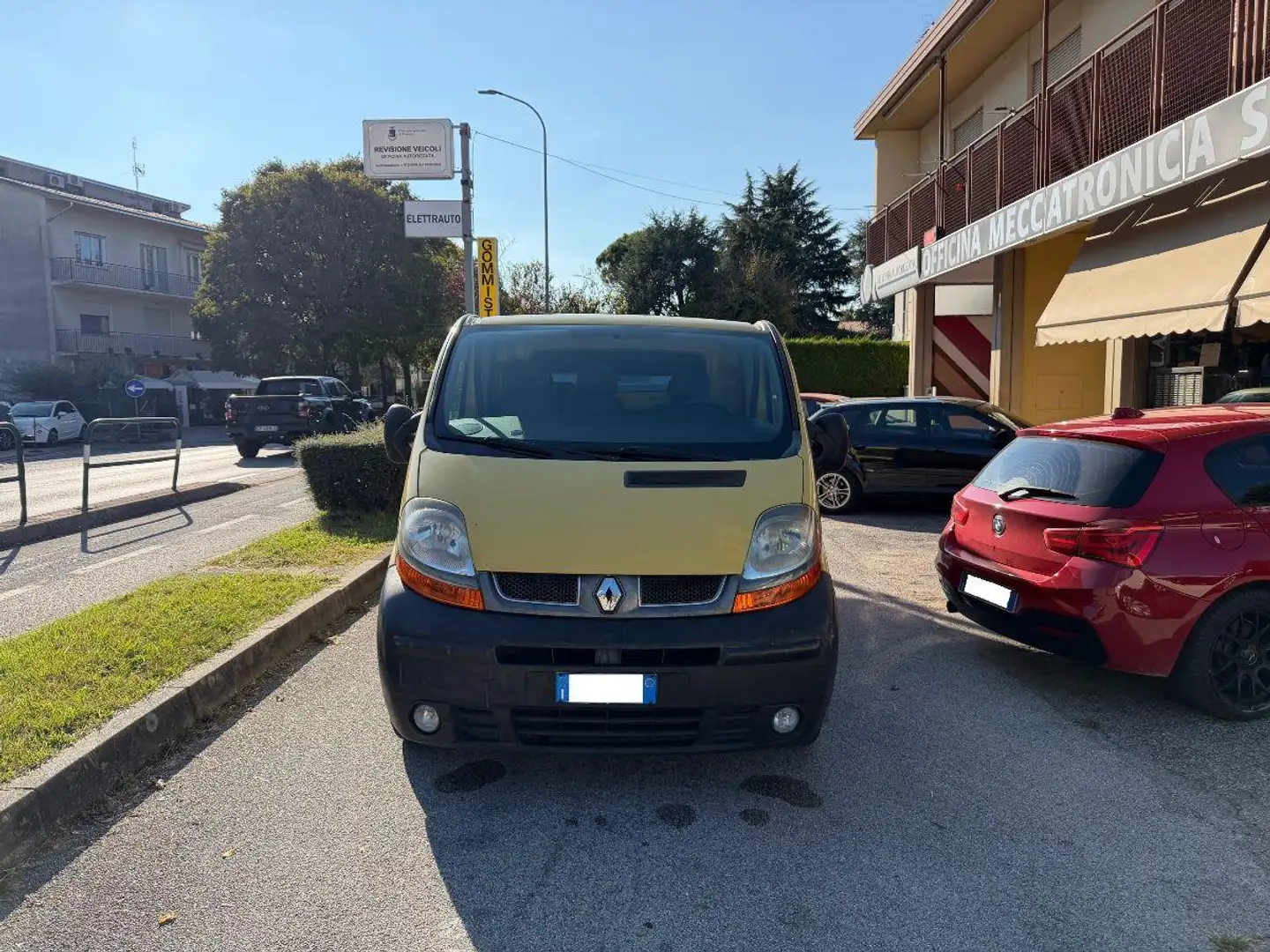 Renault Trafic 1.9 Dci PC-TN 74kw 100cv Giallo - 2