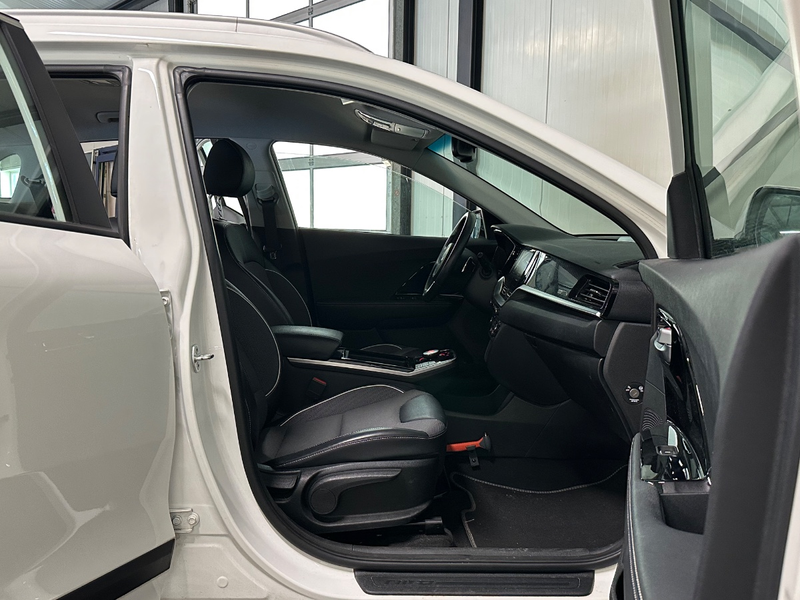 Kia e-Niro DynamicLine 39kWh 3-Fase | SoH 97% | Navi | Camera — photo 4
