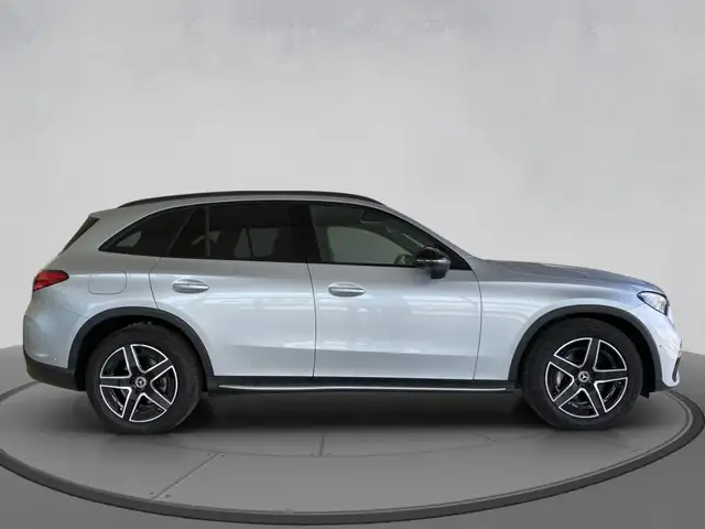 Mercedes-Benz GLC 220 d 4MATIC KeyGo PTS Navi Sitzklima MBUX Ansicht 6