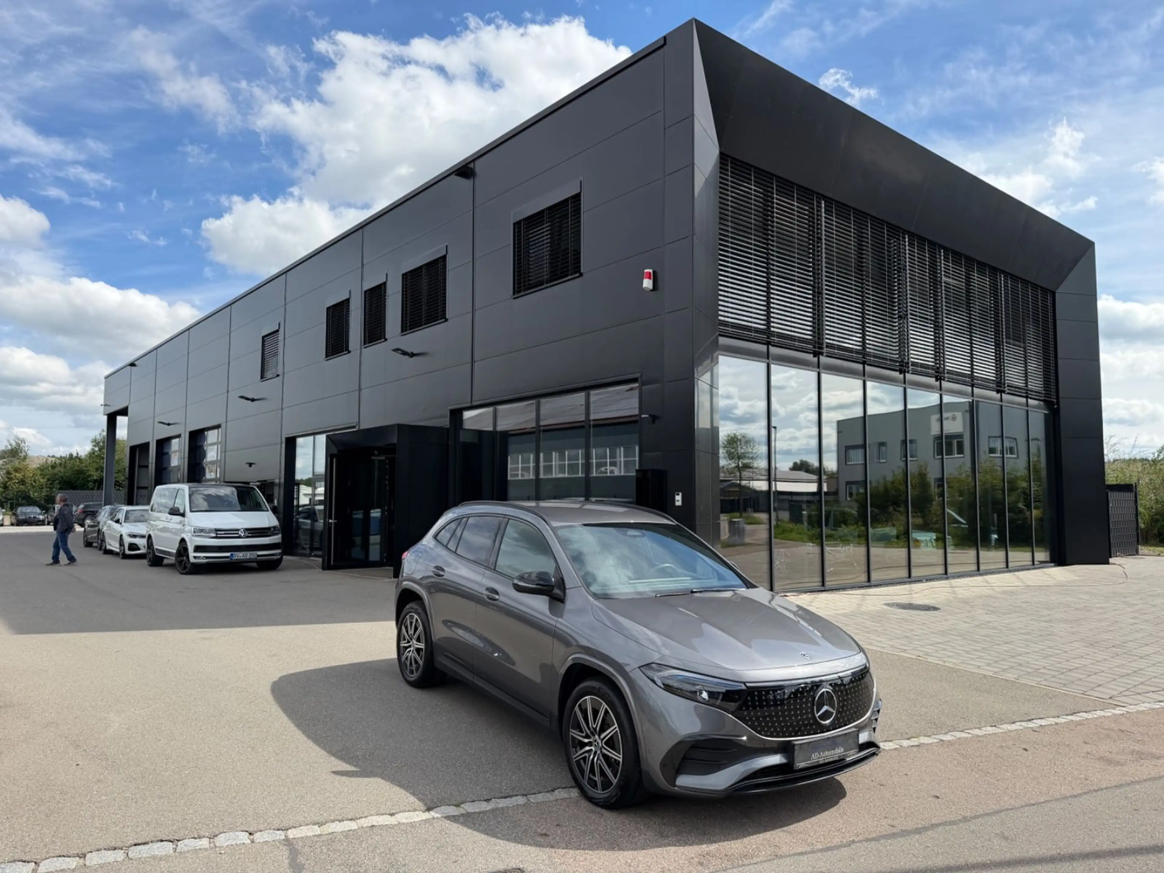 Mercedes-Benz EQA 250+   AMG Leder Navi Kamera LED