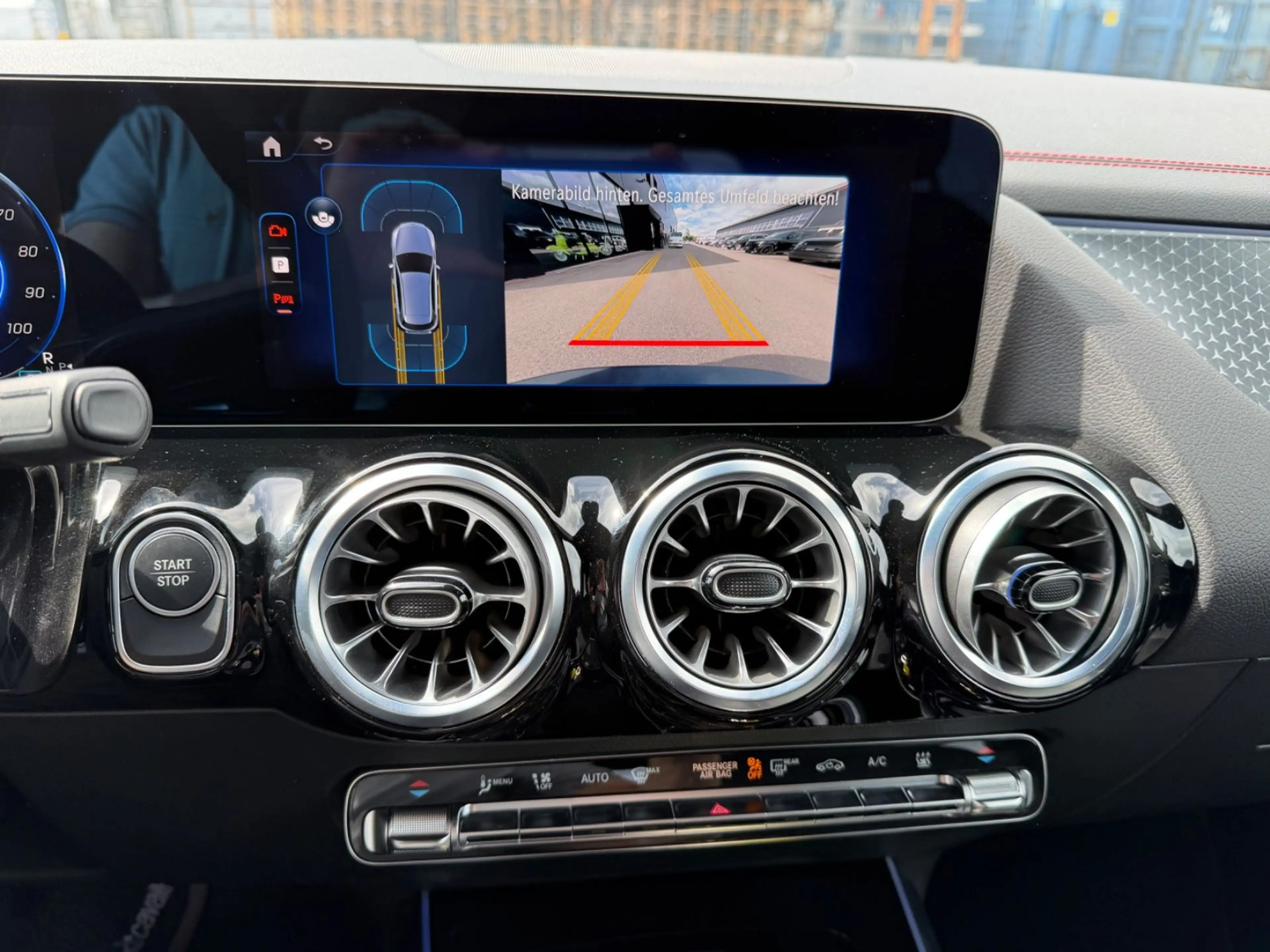 Mercedes-Benz EQA 250+   AMG Leder Navi Kamera LED — photo 13