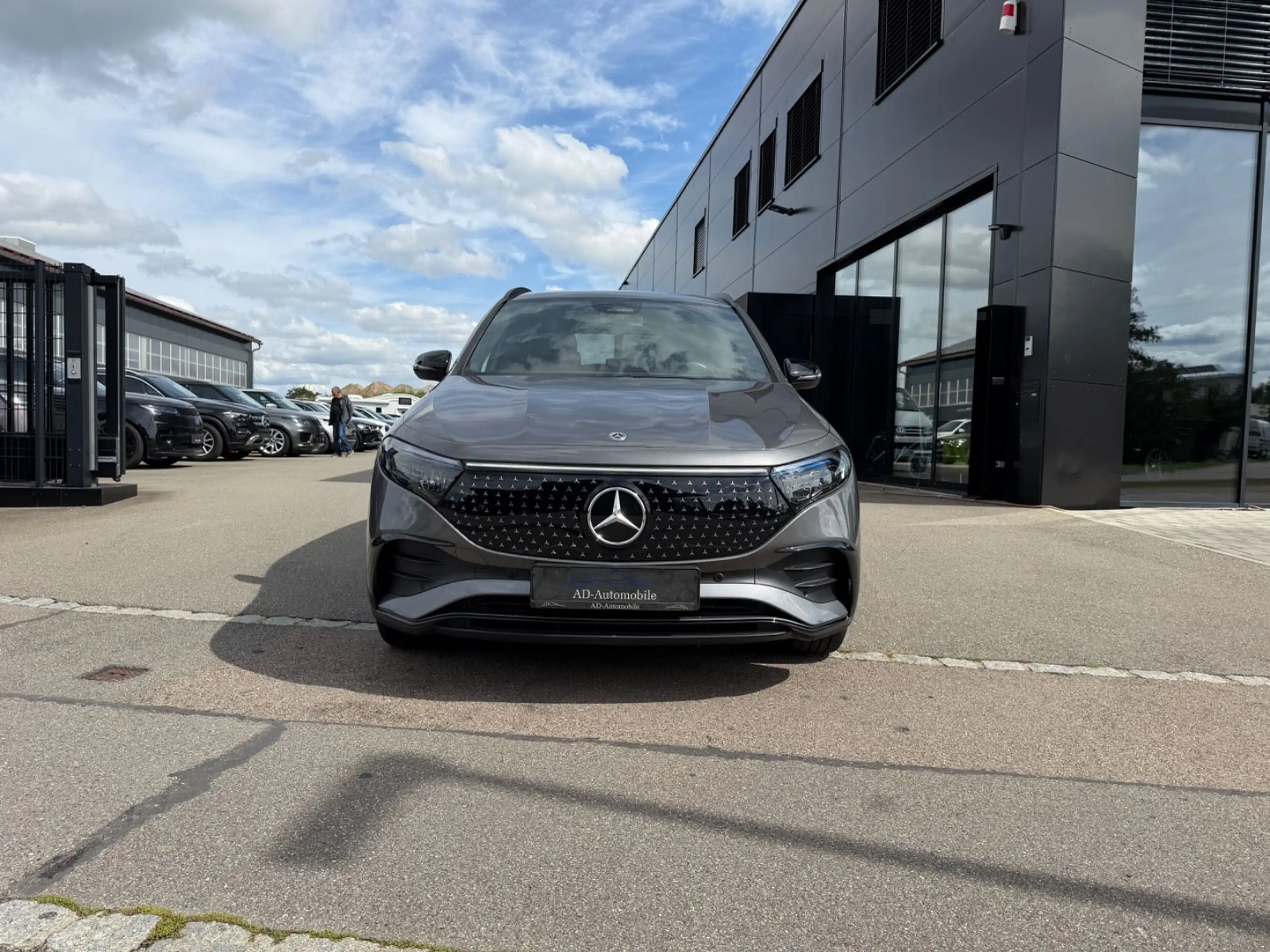 Mercedes-Benz EQA 250+   AMG Leder Navi Kamera LED — photo 3