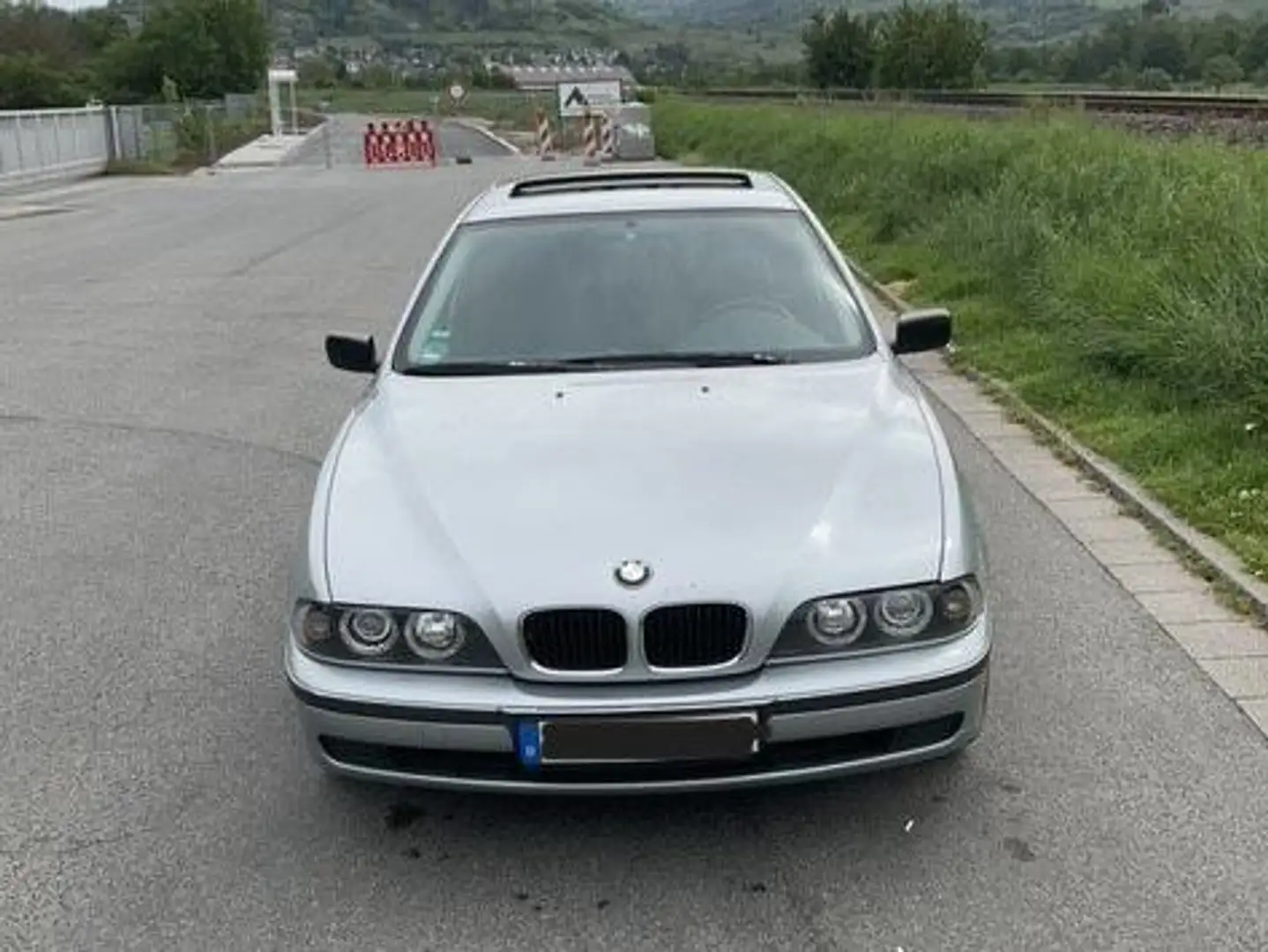 BMW 520 520i Zilver - 2