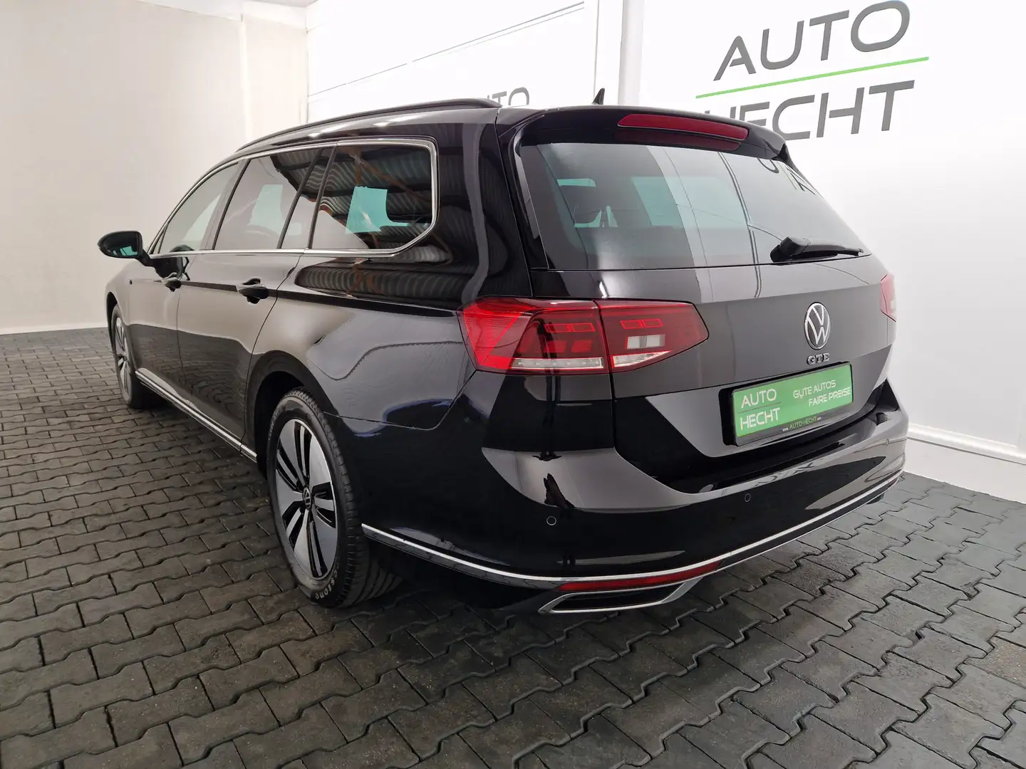 Volkswagen Passat Variant 1.4 TSI Plug-In-Hybrid DSG GTE Schwarz - 2