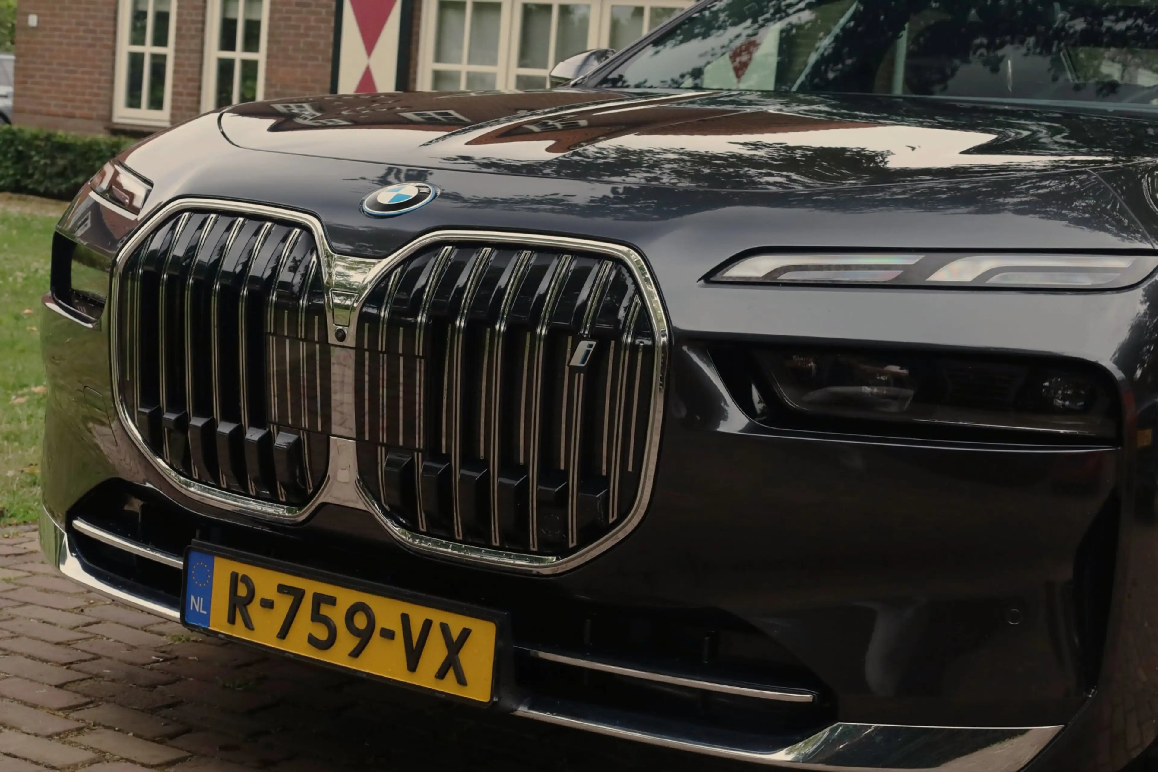 BMW i7 XDrive60 106 kWh Aut. | SOH 97% | Bowers & Wilkins — photo 3