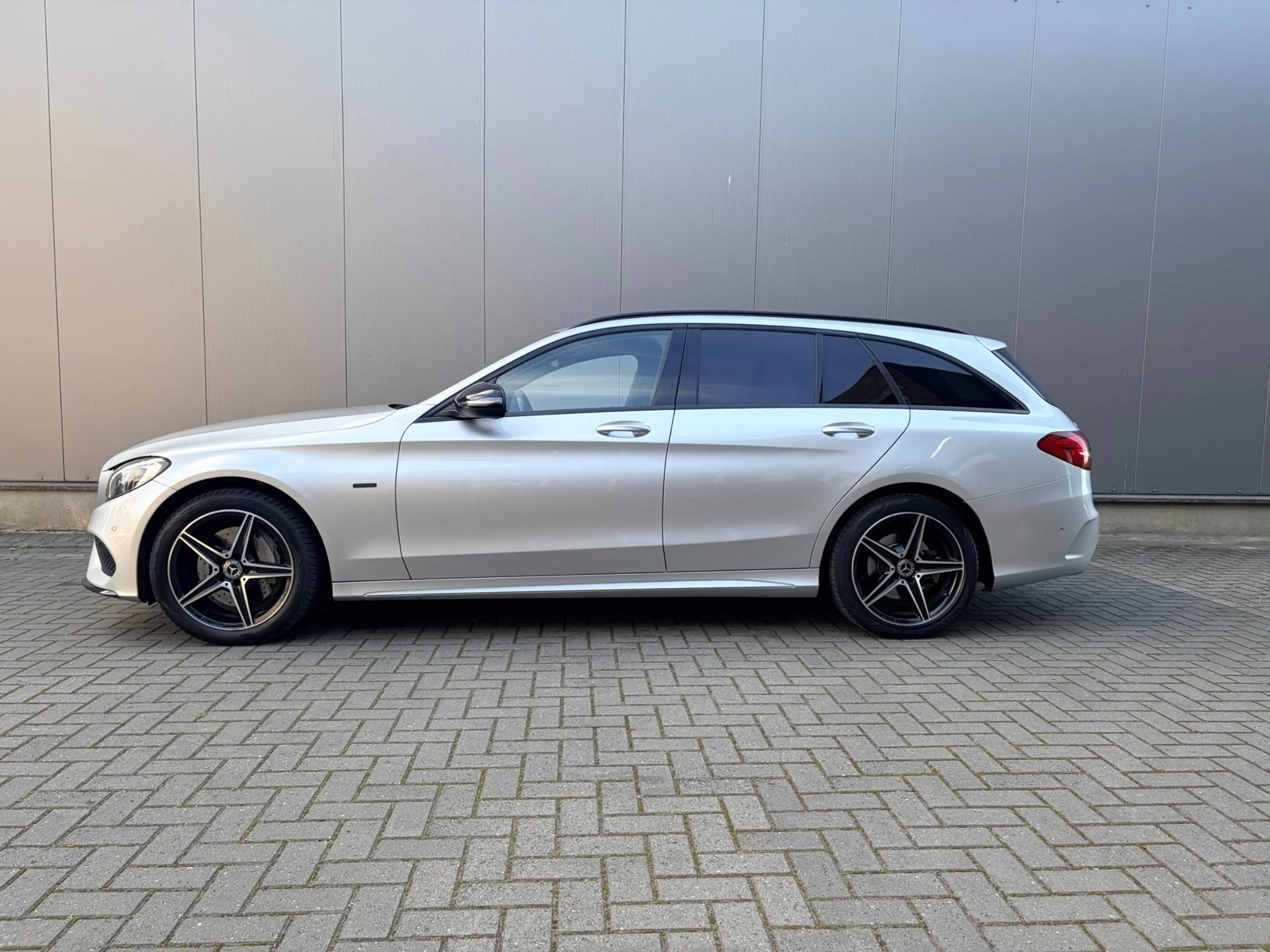Mercedes-Benz C 350 Estate e AMG Sport Edition — photo 2