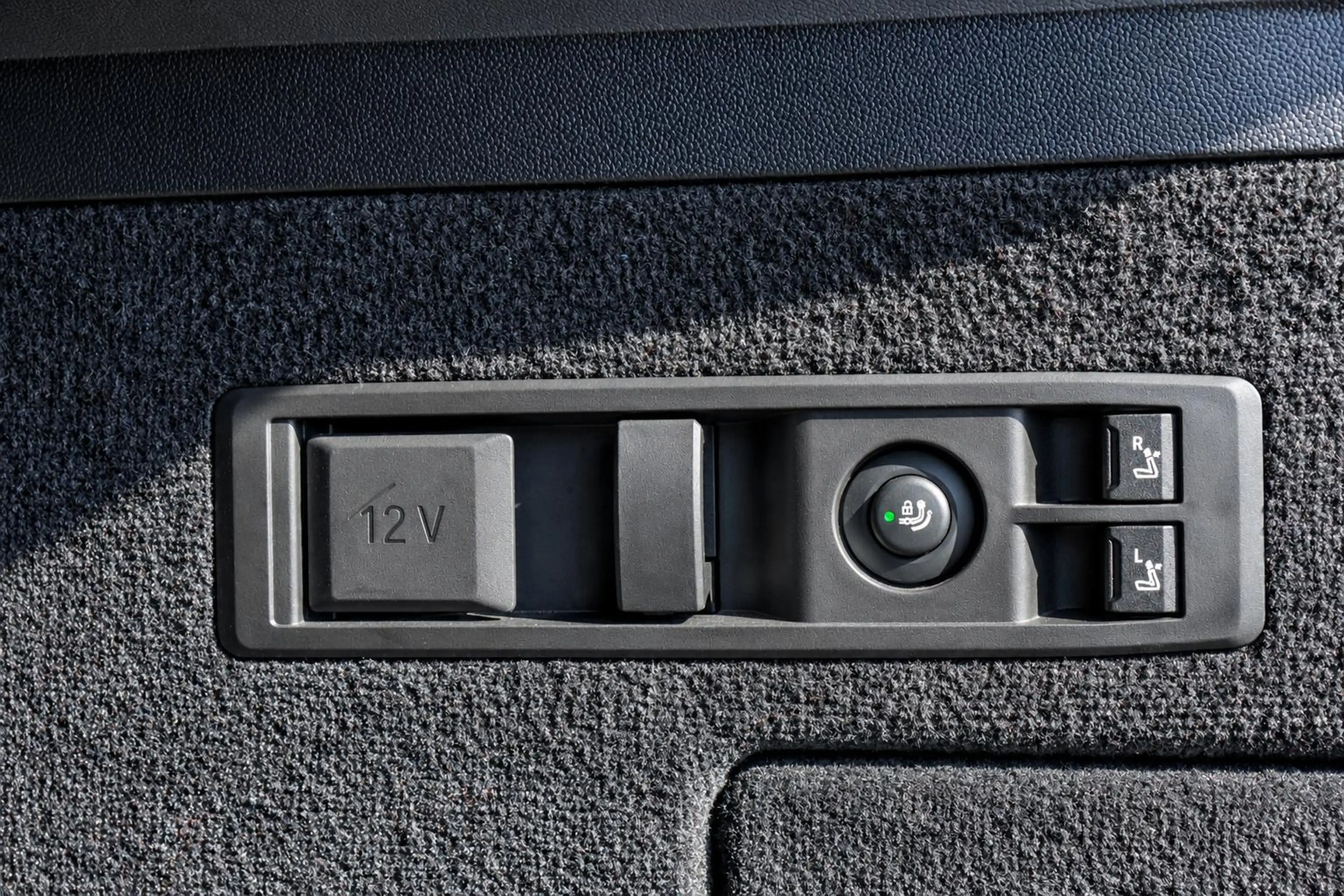 BMW iX xDrive50 112 kWh M-Sport |Individual Storm Bay|B&W — photo 15