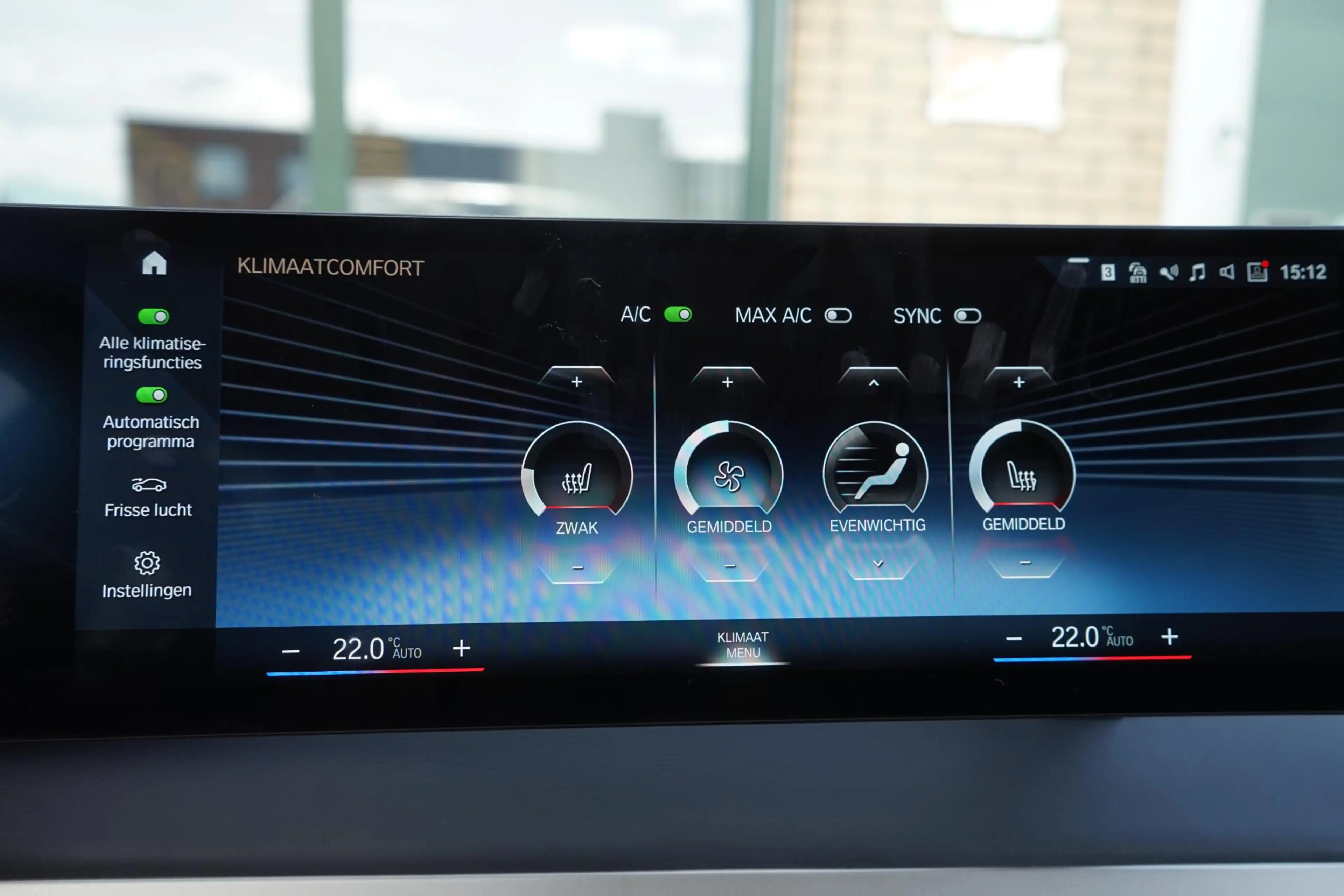 BMW iX xDrive50 112 kWh M-Sport |Individual Storm Bay|B&W — photo 33