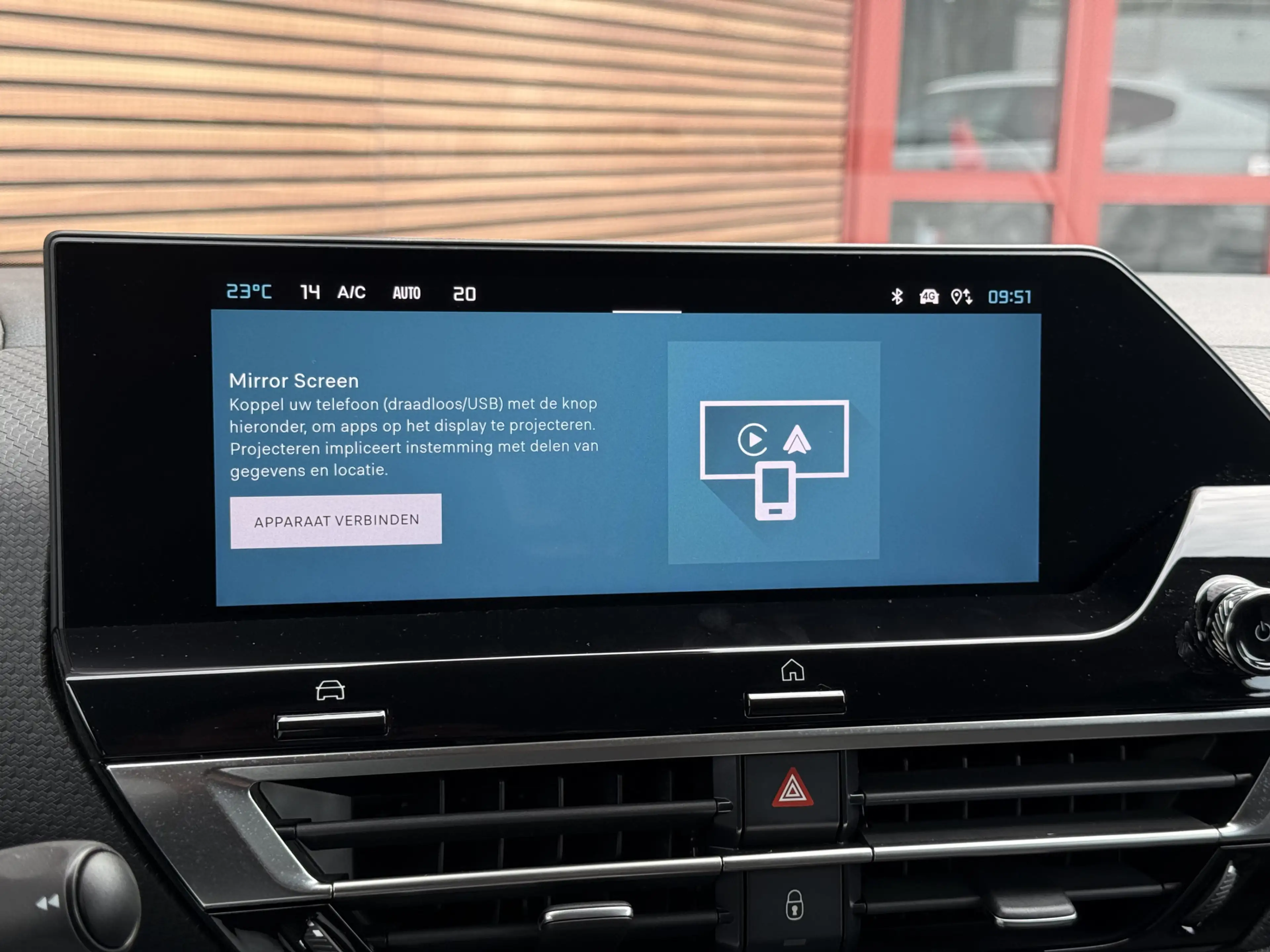 Citroen E-C4 Electric Max 50 kWh Navi / Carplay/ HUD / Camera / winterpa — photo 34