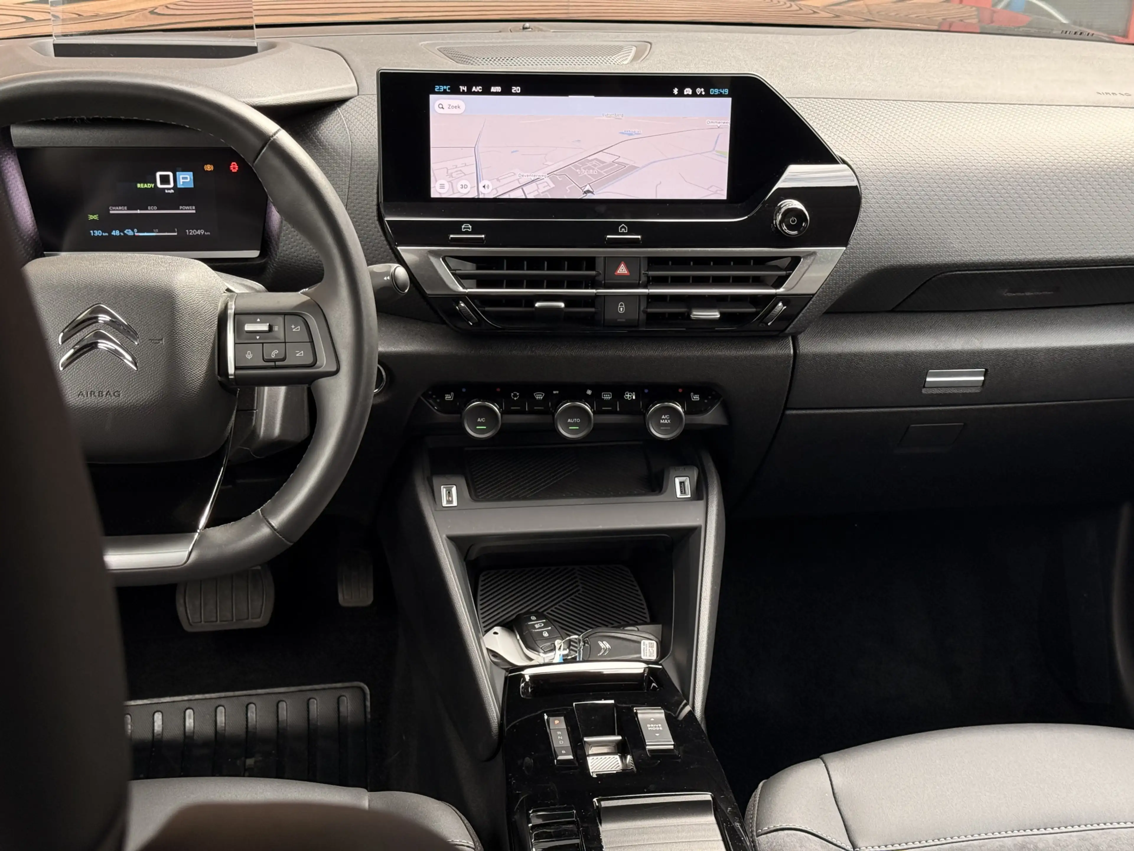 Citroen E-C4 Electric Max 50 kWh Navi / Carplay/ HUD / Camera / winterpa — photo 30
