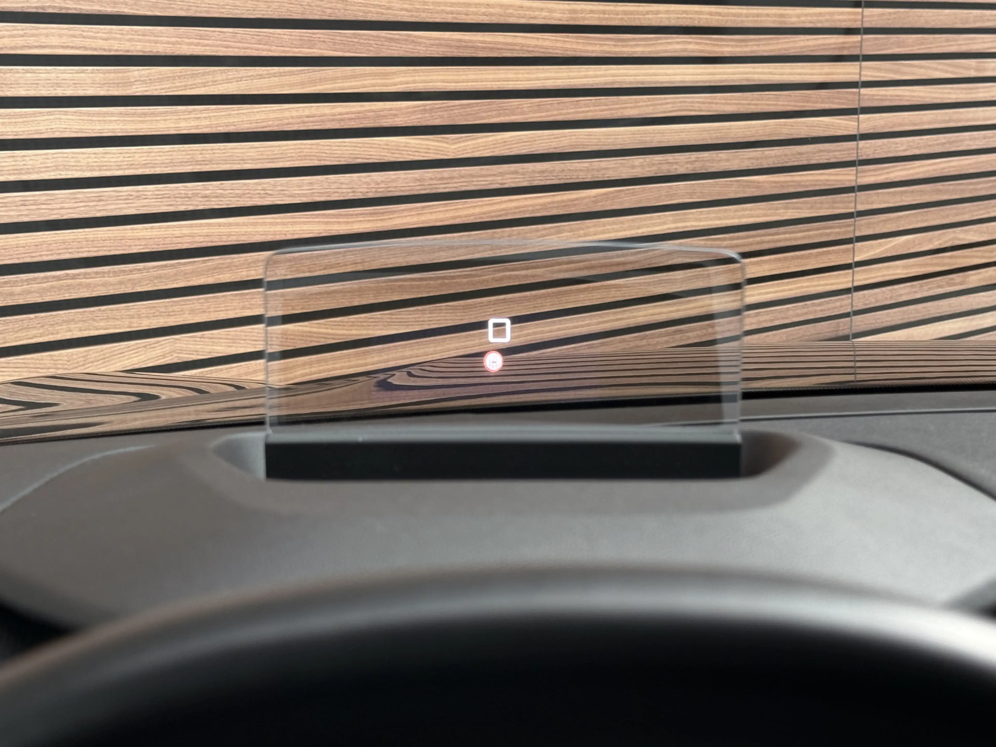 Citroen E-C4 Electric Max 50 kWh Navi / Carplay/ HUD / Camera / winterpa — photo 26