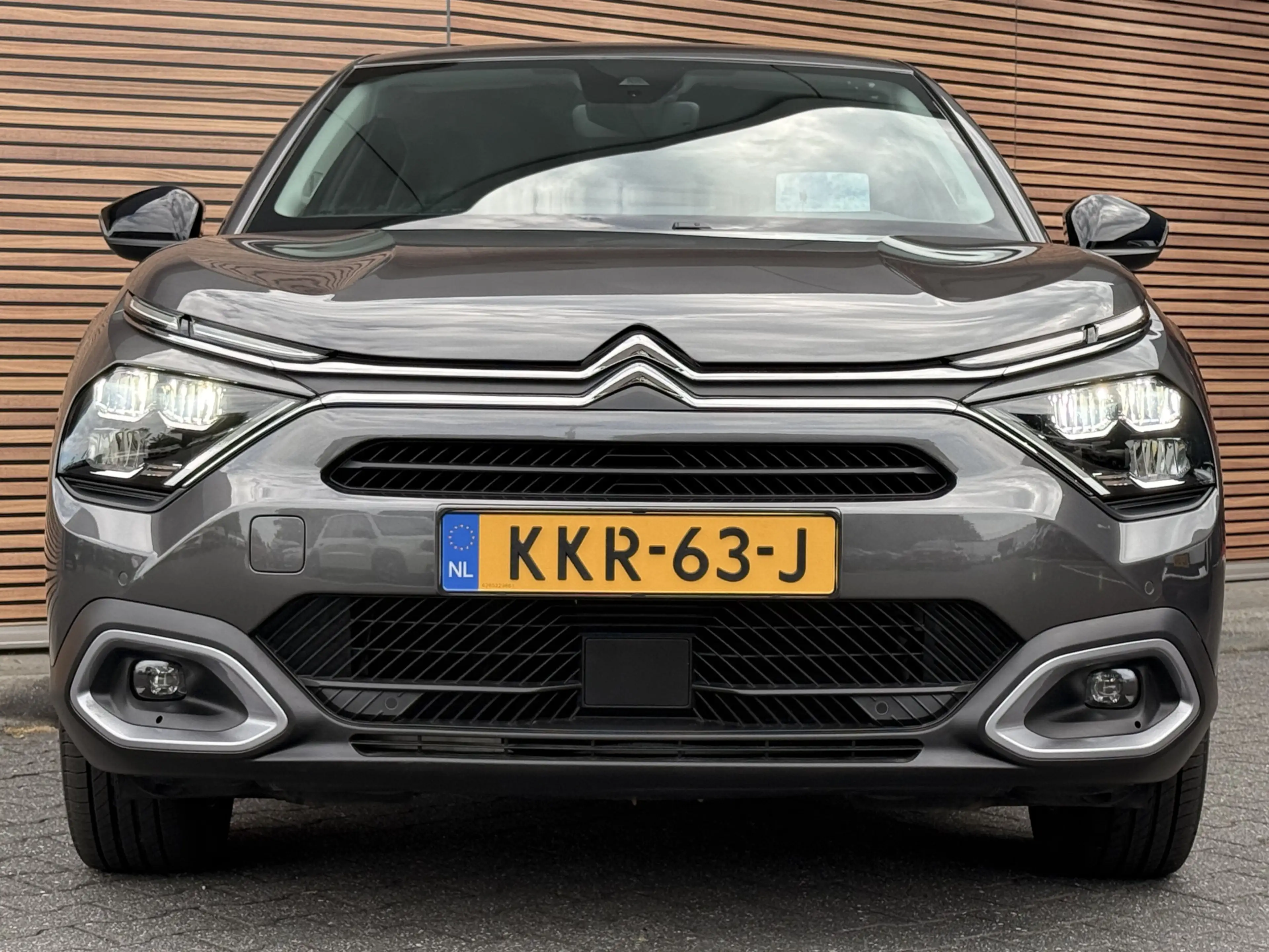 Citroen E-C4 Electric Max 50 kWh Navi / Carplay/ HUD / Camera / winterpa — photo 8