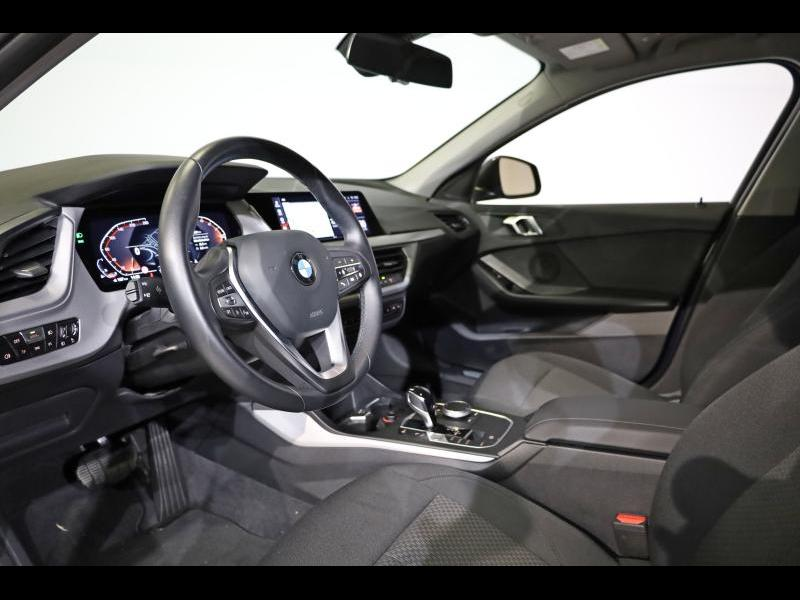 BMW 118 i Hatch — photo 7