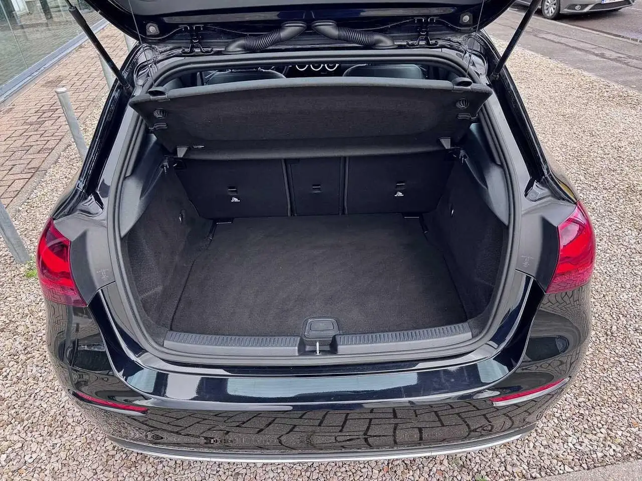 Mercedes-Benz A 180 d Business Line 19