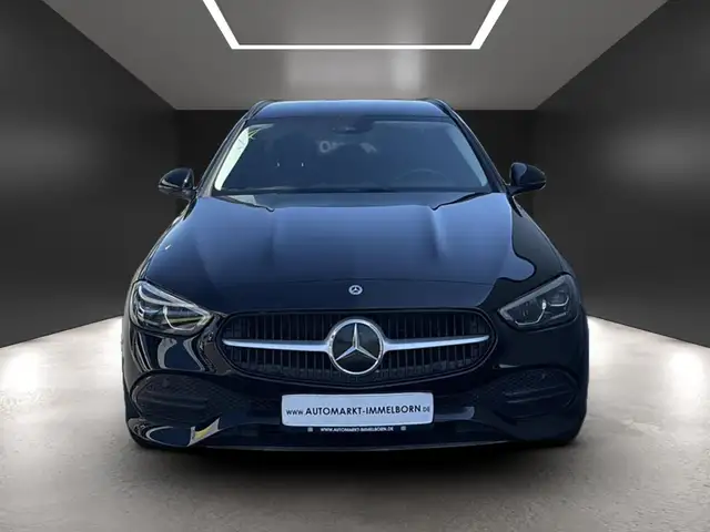 Mercedes-Benz C-Class view 8