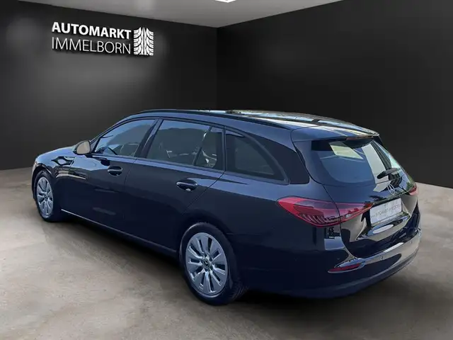 Mercedes-Benz C-Class view 5
