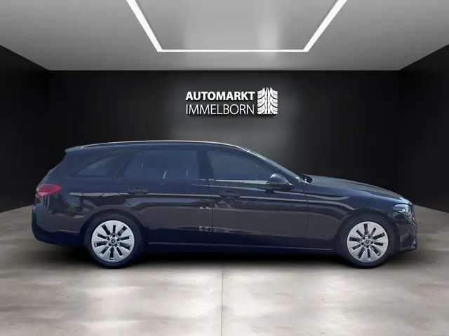 Mercedes-Benz C-Class view 7